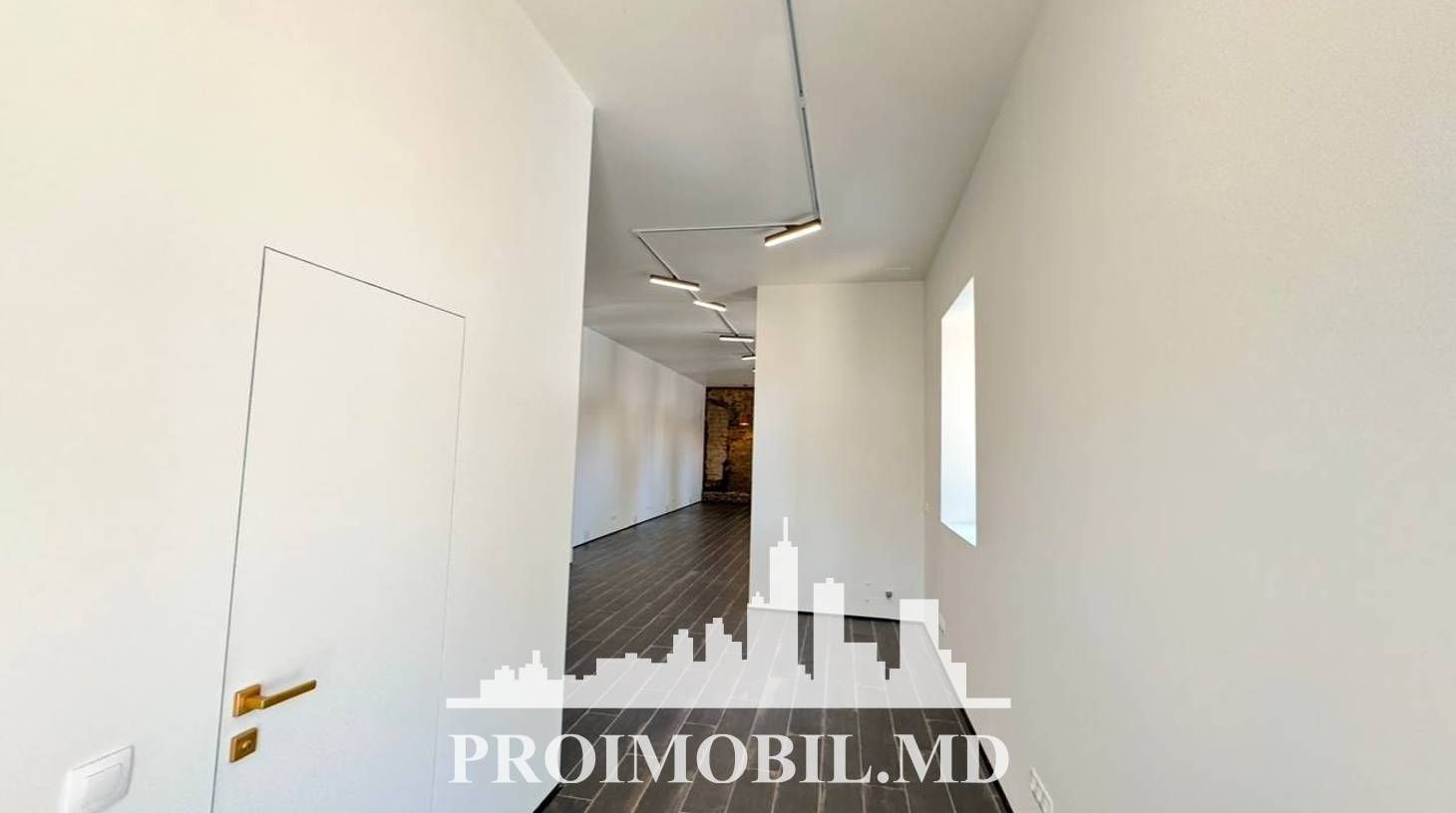 https://images.proimobil.md/ok5Q2H1vBpaDJehJjdxkxazZzyg8PUW26KQEodhf8Bo/watermark:0.75:so:0:30:0.39/resize:fill:1460:816:1/gravity:ce/bG9jYWw6Ly8vZXN0YXRlL2xyL2JkMWZmMmJkLTY0ZmMtNDBjYS04NGU2LTY5ZDMxZjE3YmI3Yi5qcGVn