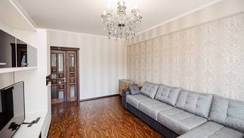https://images.proimobil.md/ol_Y_Nq24bNaKYSAE1fJMttbWIBFRXUnPEEAymm5VL8/resize:fill:350:198:1/gravity:ce/bG9jYWw6Ly8vZXN0YXRlL2xyLzNlZGNjNjc0LTcxMzAtNDdhMy1hZTU1LTRkMDU2YThkNTc4NC5qcGVn