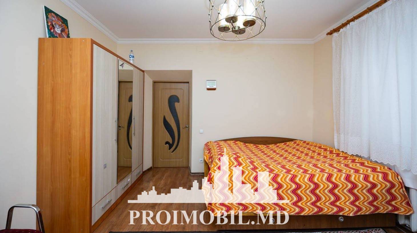 https://images.proimobil.md/olzGxtrQPvyx-6rosvf65Xyj8zQoprJ7sx1EyagpX-A/watermark:0.75:so:0:30:0.39/resize:fill:1460:816:1/gravity:ce/bG9jYWw6Ly8vZXN0YXRlL2xyLzlmNTE1ZWQxLTVjZmYtNDNkMi04YmEzLTUwMjllNmJhYzg3Yi5qcGVn
