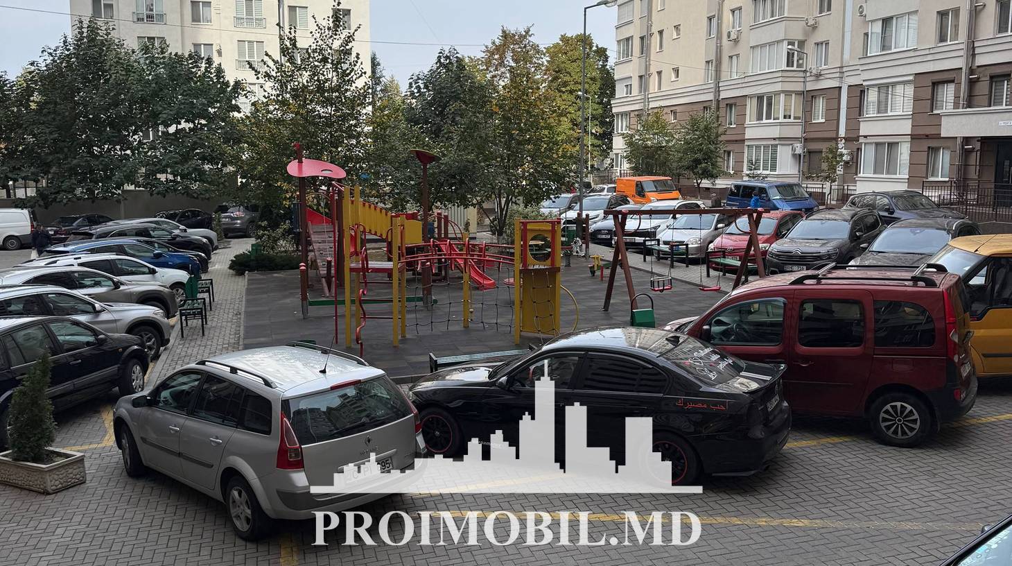 https://images.proimobil.md/om6WZhpbg0v-C4pHmJCuKsBCrQQqHmGa0KWQtDjTnK4/watermark:0.75:so:0:30:0.39/resize:fill:1460:816:1/gravity:ce/bG9jYWw6Ly8vZXN0YXRlL2xyLzVmNjM2ZGYyLTZmNTItNGJkNi04NTJmLTBmZWQ2MGQ5Y2FiMy5qcGVn