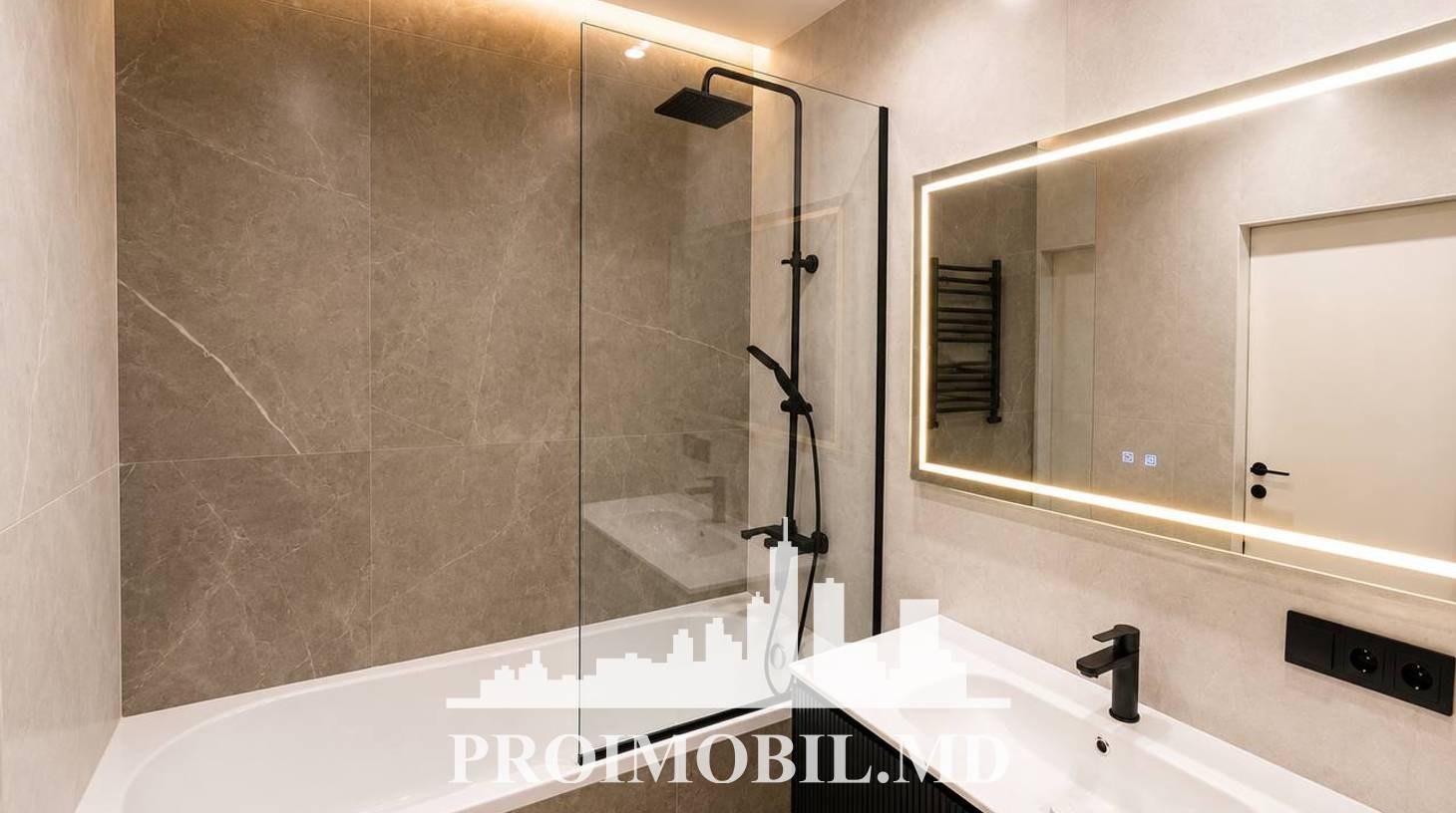https://images.proimobil.md/omT1TPozA7xGTCPyuvkzMDN0gpTSYG77ekppzdkHY-8/watermark:0.75:so:0:30:0.39/resize:fill:1460:816:1/gravity:ce/bG9jYWw6Ly8vZXN0YXRlL2xyLzRmZDlhN2JjLTA2Y2YtNDA4Mi1iMzllLWU1ZWYxM2JmNGM3Yy5qcGVn