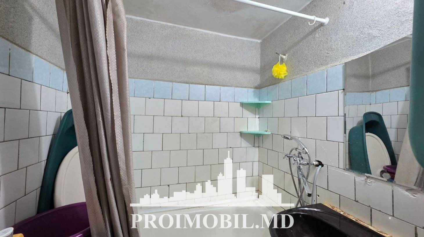 https://images.proimobil.md/os1eYi_IvIaqEZufuMHiIMgCa_vi8WwUPVew1PbOH24/watermark:0.75:so:0:30:0.39/resize:fill:1460:816:1/gravity:ce/bG9jYWw6Ly8vZXN0YXRlL2xyL2JhYTg1OTM1LTc3ZTItNGFlZi05YjQwLWNlNTg5NDFmOWE1Yy5qcGVn