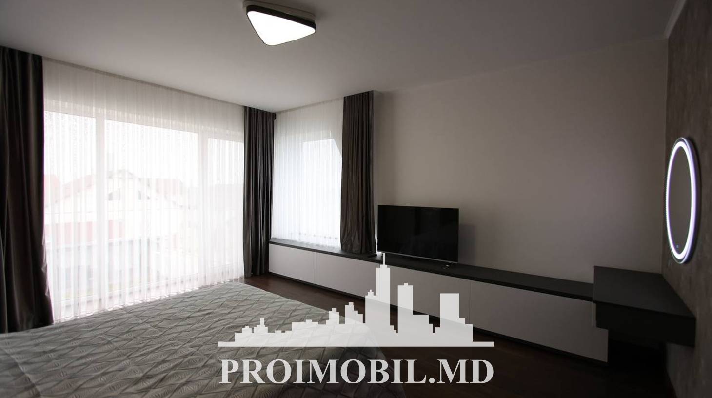 https://images.proimobil.md/osA305ohX-htKX2GDHVAjq2C0Q9frZYYW3e4sJvgx_g/watermark:0.75:so:0:30:0.39/resize:fill:1460:816:1/gravity:ce/bG9jYWw6Ly8vZXN0YXRlL2xyLzMyYjVhMGYwLTMyNTItNDc5Zi1iMmI5LTFkMTcxOGNlODU3My5qcGVn