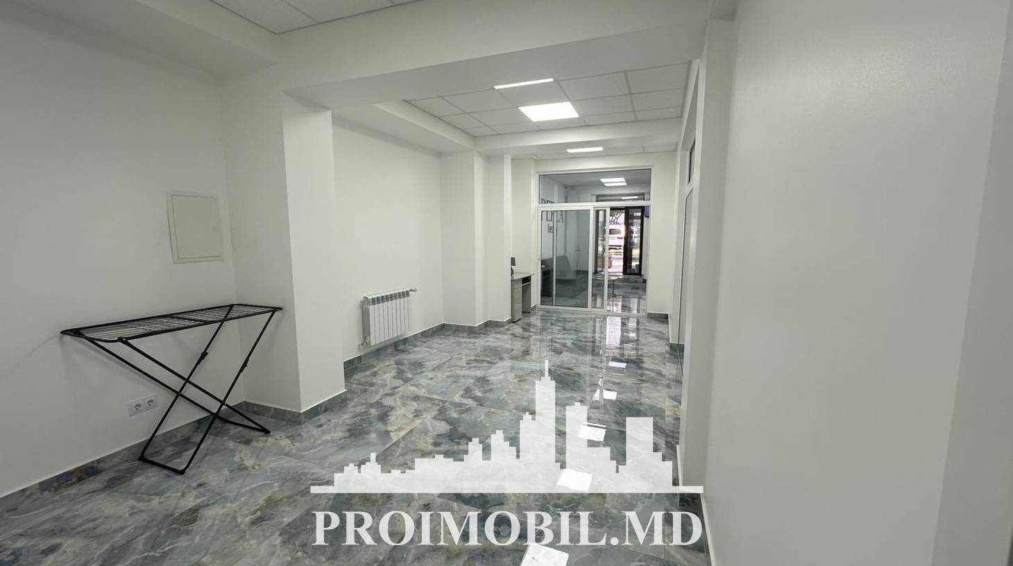 https://images.proimobil.md/osbnp4QQ4F2zz_4Vd2PAGm5pQNtyBusr3pBLX-bST6o/watermark:0.75:so:0:30:0.39/resize:fill:1460:816:1/gravity:ce/bG9jYWw6Ly8vZXN0YXRlL2xyLzE0NTExNTZjLTg2NjYtNDhmZS1iMjE4LTllNDgzMzcyZDkxMi5qcGVn