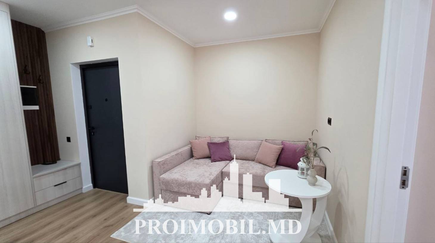 https://images.proimobil.md/ozNggtt-8v45VN4HagbrF3kK1NxbGa9ui3sXUU6_QaQ/watermark:0.75:so:0:30:0.39/resize:fill:1460:816:1/gravity:ce/bG9jYWw6Ly8vZXN0YXRlL2xyLzQ4MTA5NGUzLTc4YjQtNDIyOS1hYTQzLWRlNGZhMzAyNzlmZi5qcGVn