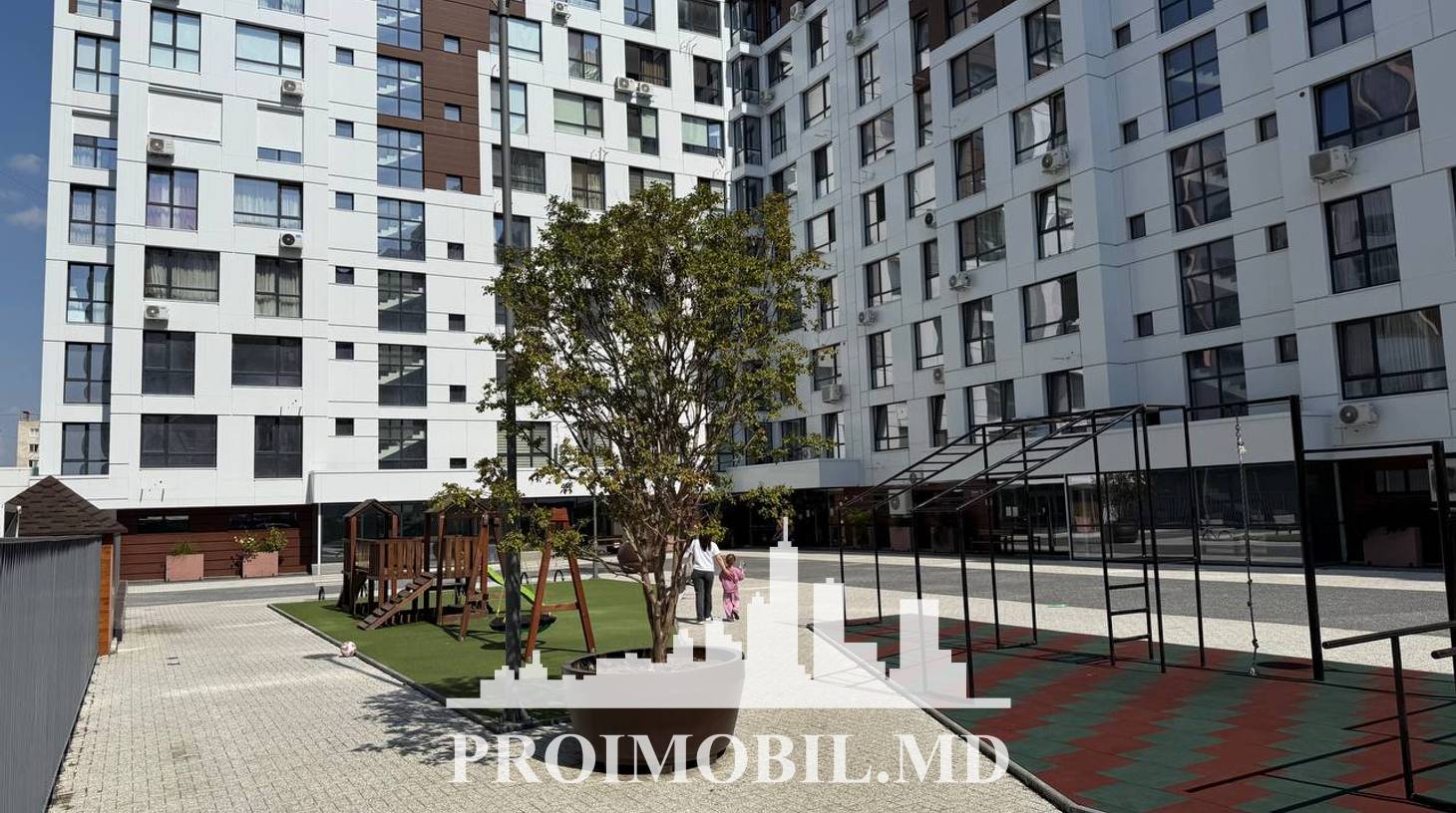 https://images.proimobil.md/p3nq_GsMpzEXdRL4VP466oF5RK-Kq0enpfopHFMl4jk/watermark:0.75:so:0:30:0.39/resize:fill:1460:816:1/gravity:ce/bG9jYWw6Ly8vZXN0YXRlL2xyLzNhODM1ZjdkLTE1MTMtNGEzYy04M2M2LThkNmM5NzEyNTEwYi5qcGVn