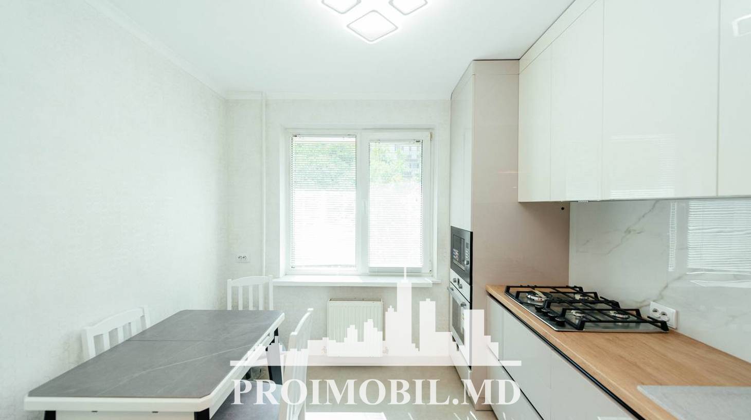 https://images.proimobil.md/p4iSJLwS71FkI2idOOQGS3fkgUax-BxNGOPzKjrZ8qk/watermark:0.75:so:0:30:0.39/resize:fill:1460:816:1/gravity:ce/bG9jYWw6Ly8vZXN0YXRlL2xyLzAwNjM4NTc5LTIwZTgtNDU1OC05YTRmLWJlMWJlNGIwZGQ5Yy5qcGVn