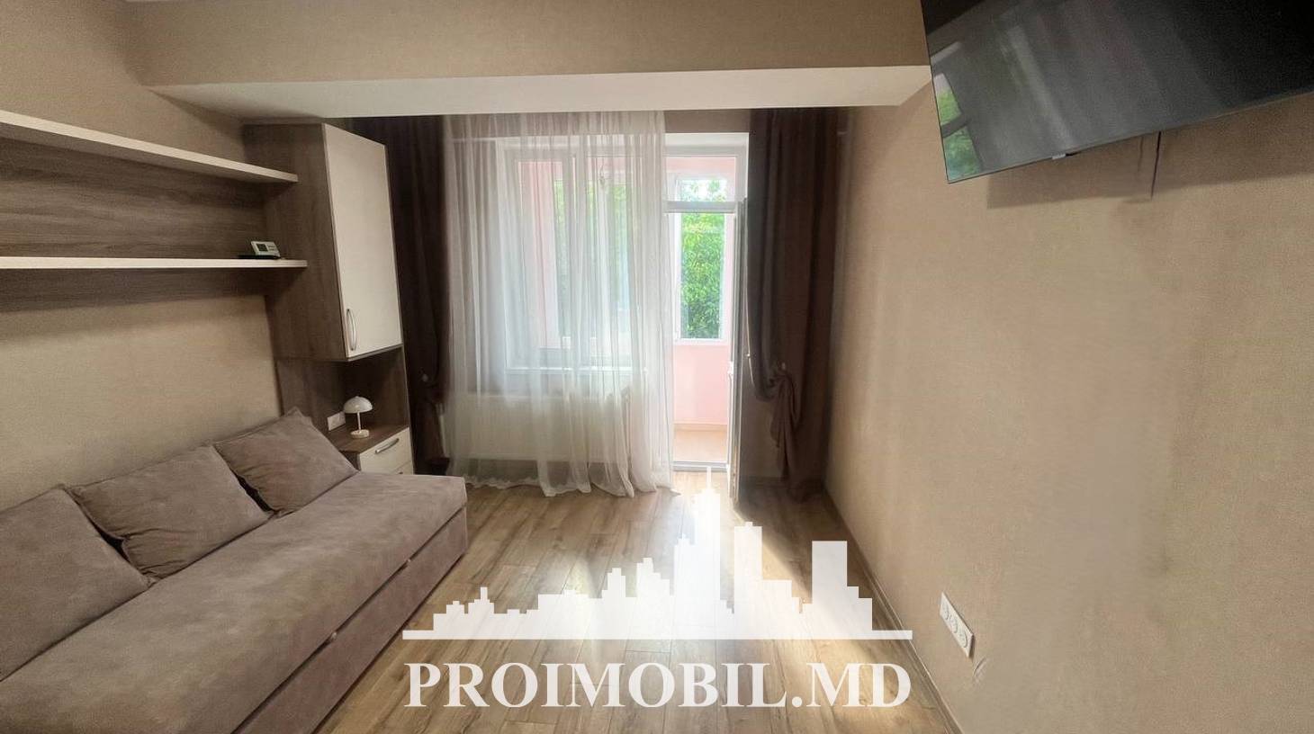 https://images.proimobil.md/p5EovQWOZttHcIViC5GFMFvk5Nj6TIdURmEuh-9qvT4/watermark:0.75:so:0:30:0.39/resize:fill:1460:816:1/gravity:ce/bG9jYWw6Ly8vZXN0YXRlL2xyLzA4ZWM3NzljLWJjYjAtNDg5OS05NzVjLWVmYWUzZjhlZTY1OS5qcGVn