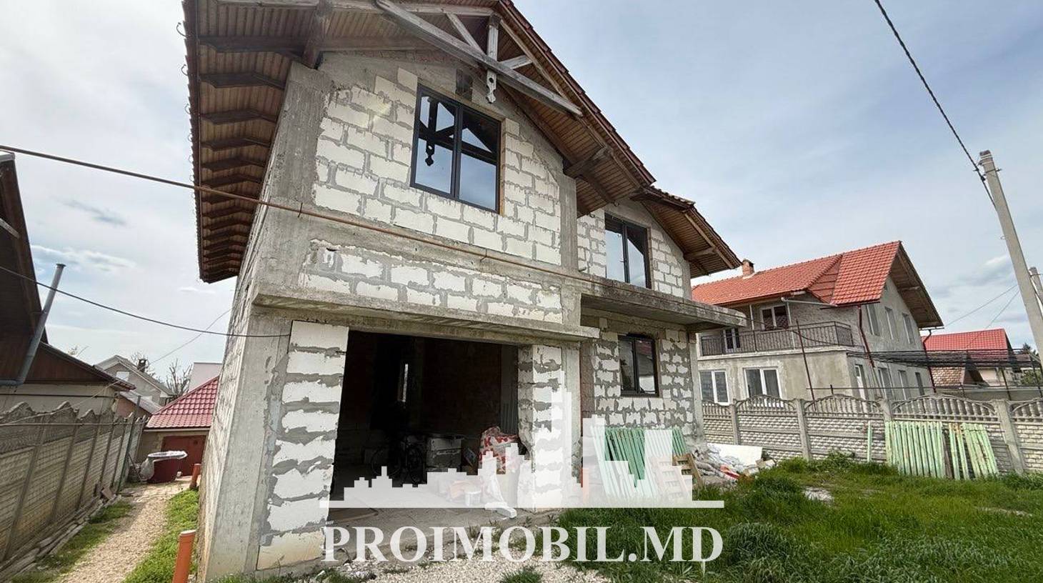 https://images.proimobil.md/p5_Lscf9bRwJZ5V1SN2Zz26YnpqK6g5iw_F7XcI2d50/watermark:0.75:so:0:30:0.39/resize:fill:1460:816:1/gravity:ce/bG9jYWw6Ly8vZXN0YXRlL2xyLzEzYmRmM2JkLTAxOTQtNDAyMS05Y2I5LWMxNDBkNzA5YWE5My5qcGVn
