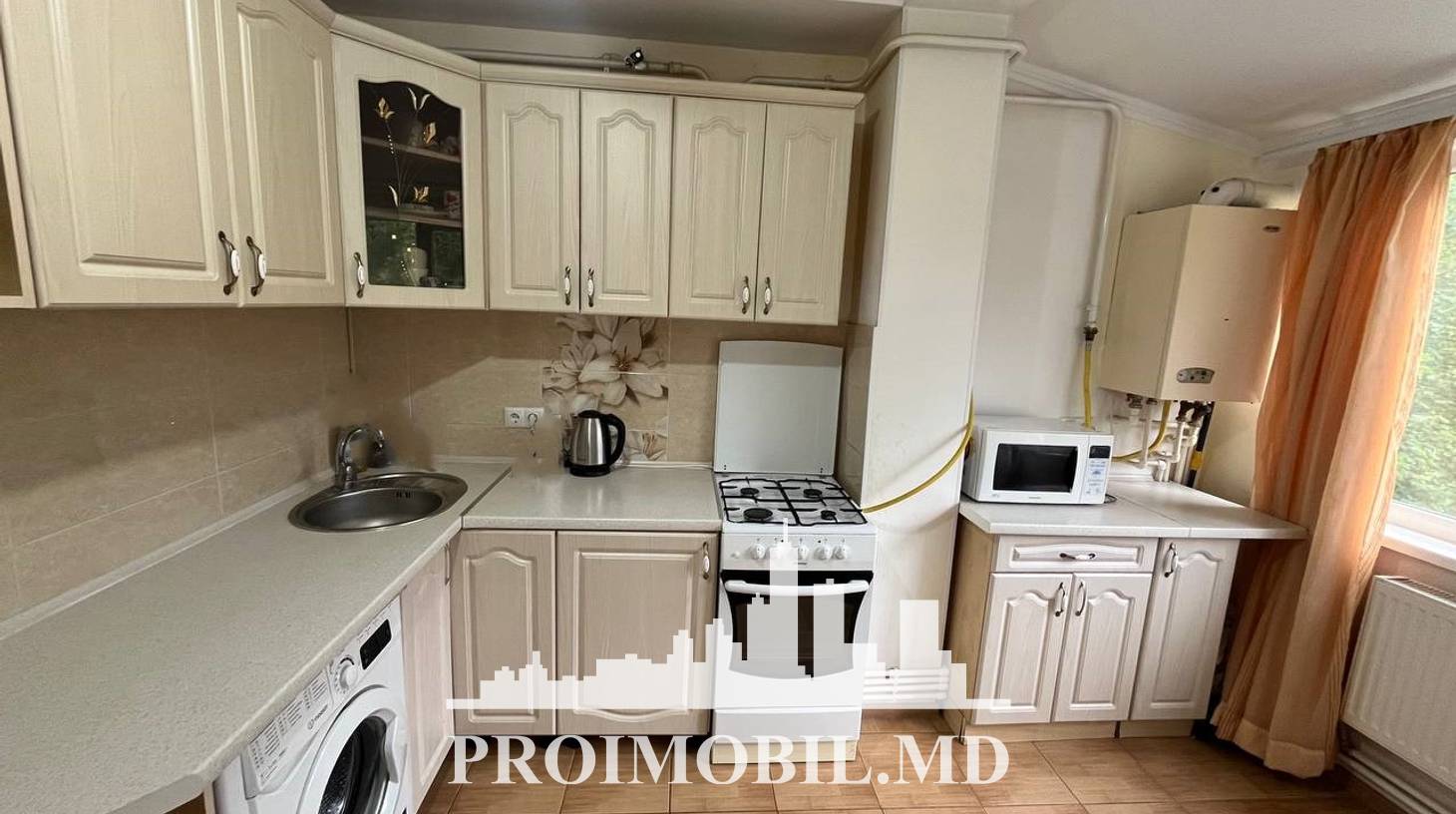 https://images.proimobil.md/p6U5vf3o__7lFzvm62zHa9xvPqQAfY4MXZ204s3dWYQ/watermark:0.75:so:0:30:0.39/resize:fill:1460:816:1/gravity:ce/bG9jYWw6Ly8vZXN0YXRlL2xyLzBmY2VmNTZmLWJlNjAtNGI5MS1hYzM2LTljMWRlNDVlZTUzOS5qcGVn