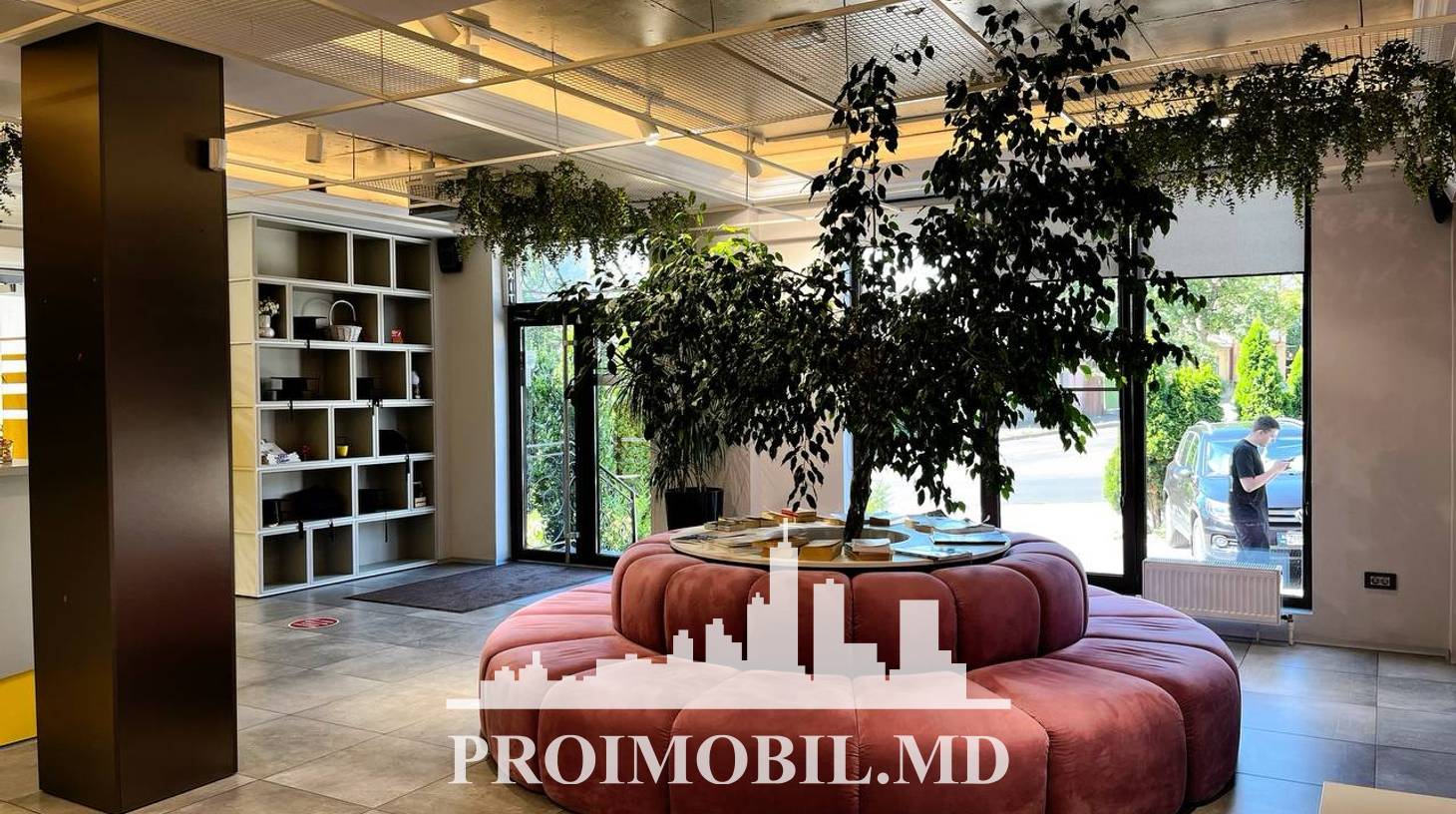 https://images.proimobil.md/p7ngzi4EXY0DNRB77szN4mHuVegQBiTPIOdjBat9sq4/watermark:0.75:so:0:30:0.39/resize:fill:1460:816:1/gravity:ce/bG9jYWw6Ly8vZXN0YXRlL2xyL2U4MTcyNDQ5LTgxNGItNDU1ZC1hYjM3LWFiNGU4YTlkYjIxMi5qcGVn