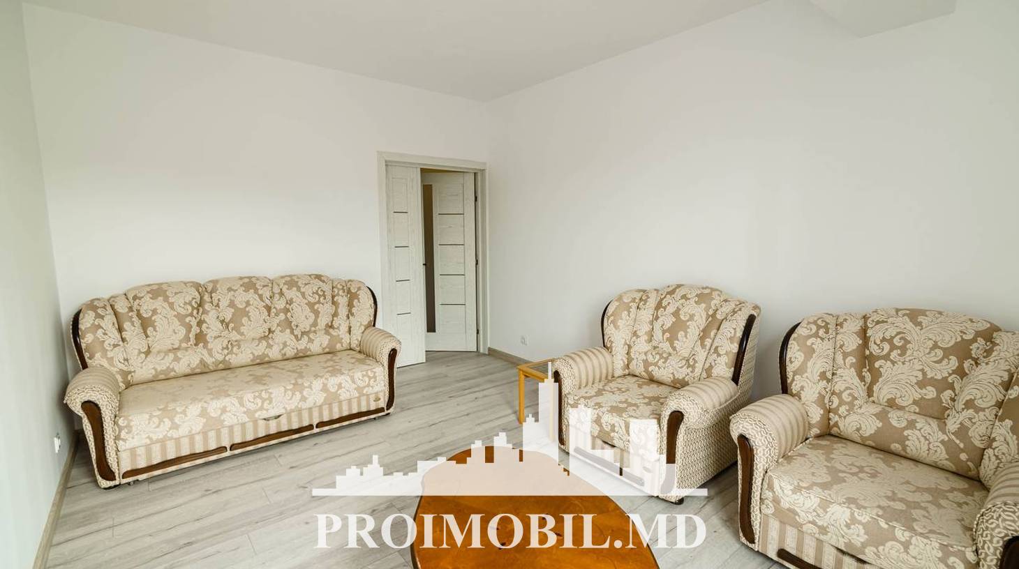 https://images.proimobil.md/pCk4evARVmgG3azQcEff34h9mx5KgvJm8NVIS2ogRBg/watermark:0.75:so:0:30:0.39/resize:fill:1460:816:1/gravity:ce/bG9jYWw6Ly8vZXN0YXRlL2xyLzhmZWQ1OTI3LTY2YzItNDliMS04NTgwLTA1M2Y4ODc1MzhhYy5qcGVn