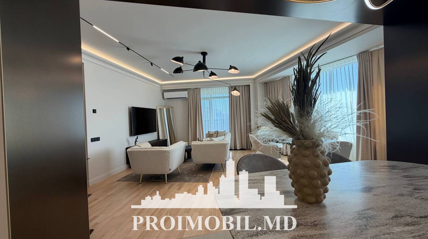 https://images.proimobil.md/pDNQUz2XMzHPl2ATEvMNJm9u67TGV1jEipn16dvhuHA/watermark:0.75:so:0:30:0.39/resize:fill:1460:816:1/gravity:ce/bG9jYWw6Ly8vZXN0YXRlL2xyLzFmOWNjMWUxLWVmZWUtNDUwYS1hYTM4LTIwNjUxZDQ5OGFmYi5qcGVn