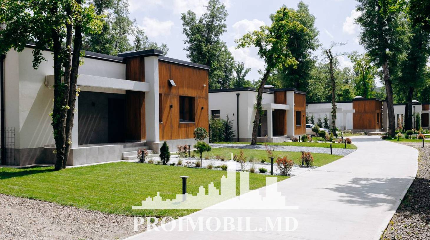 https://images.proimobil.md/pGHYFk5pbDLn9J_l9ZZo9CNx11kmJJfi6v0Gn1xAYCI/watermark:0.75:so:0:30:0.39/resize:fill:1460:816:1/gravity:ce/bG9jYWw6Ly8vZXN0YXRlL2xyL2U0NTgzMzNiLTUxMzQtNDU0OS04NDMwLTcwOWJhZmZmOGZmOS5qcGVn
