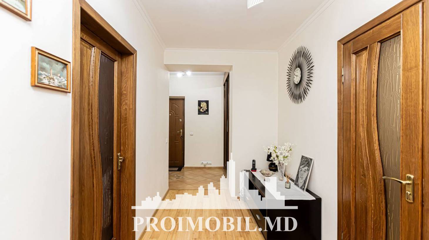 https://images.proimobil.md/pIs2qB5QGRkdx3ag8E8F2lQz6zEpjimmhFfP5I8M3HY/watermark:0.75:so:0:30:0.39/resize:fill:1460:816:1/gravity:ce/bG9jYWw6Ly8vZXN0YXRlL2xyLzViOTUxNDQyLTY4ZjgtNDNlZS04MmE4LWQyYzNmNjQzNmZkNC5qcGVn