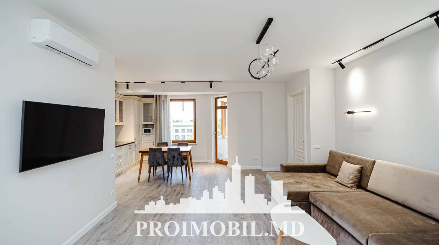 https://images.proimobil.md/pJR7k9rW6xitXCI_3NDUtPD5gqFTz6ci1Z9qRkoqzXg/watermark:0.75:so:0:30:0.39/resize:fill:1460:816:1/gravity:ce/bG9jYWw6Ly8vZXN0YXRlL2xyLzQ2MWU3ZGJmLWJhODktNGQ4ZS1hYzFkLWJiMjZiNWM1MmE2ZC5qcGVn