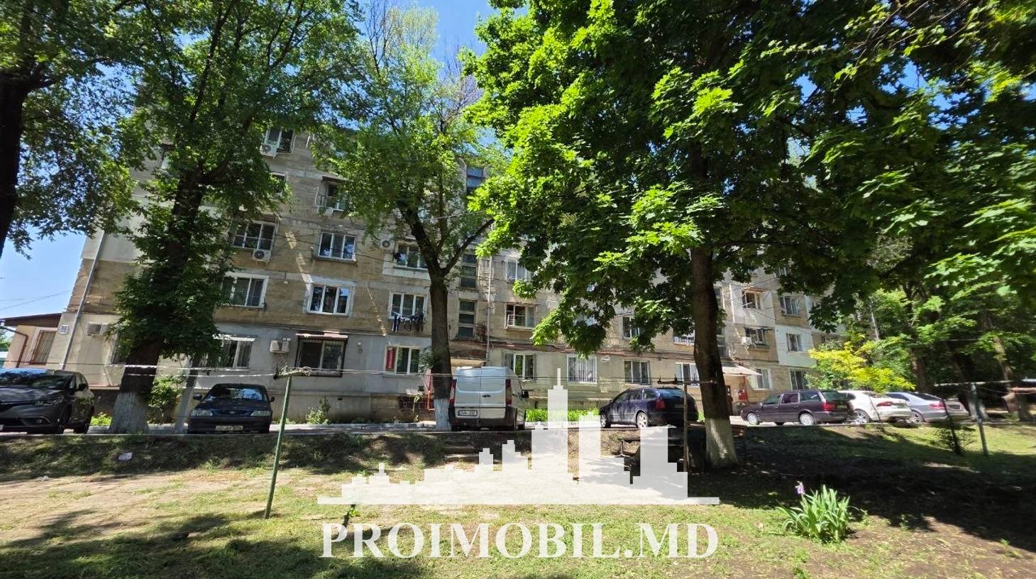 https://images.proimobil.md/pMJzwui0rHw84X4yiSuMuxLnTMeJzY-QHKpSpica_60/watermark:0.75:so:0:30:0.39/resize:fill:1460:816:1/gravity:ce/bG9jYWw6Ly8vZXN0YXRlL2xyLzZkN2I1ZTIwLWRkODktNGU2Mi04ZGFlLWQ3ZTlkZDFiMDdjOS5qcGVn