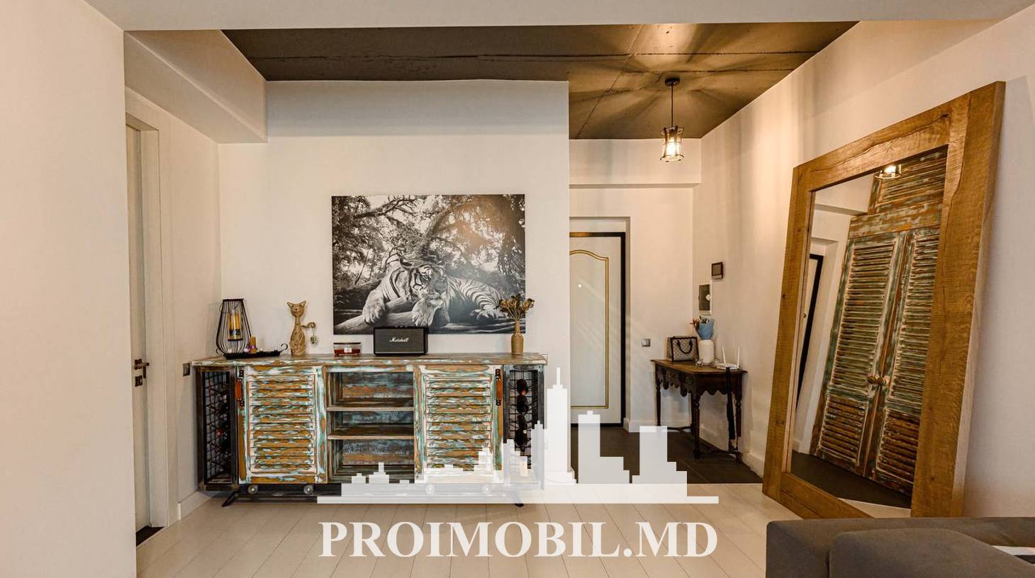 https://images.proimobil.md/pPfngM4qahBq7zzCpn_5ZUOR-QA_72r5a6tFATnyihY/watermark:0.75:so:0:30:0.39/resize:fill:1460:816:1/gravity:ce/bG9jYWw6Ly8vZXN0YXRlL2xyLzQxNDcxNTExLTNhNzQtNGZlMy1iNWNiLTFiOTI4YmY4ZjBlNy5qcGVn