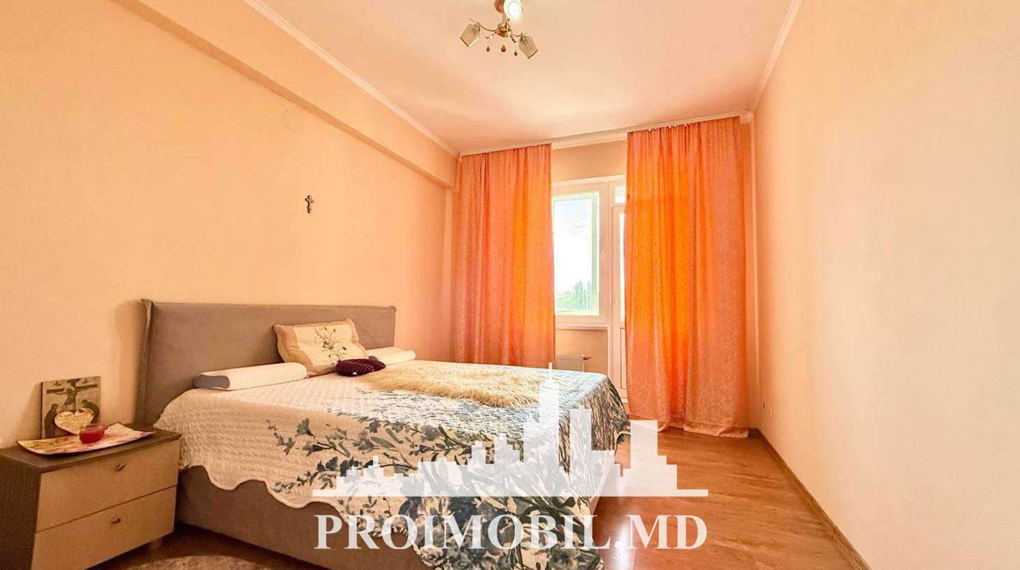 https://images.proimobil.md/pXexwtg_WhQniLepqZaaucU-lPSjO6Rz33Pxdz2nI0o/watermark:0.75:so:0:30:0.39/resize:fill:1460:816:1/gravity:ce/bG9jYWw6Ly8vZXN0YXRlL2xyL2NhNjU4ZGU0LWE1YjItNDM1NS04N2NjLWMwMWE3ODZkOTZhMy5qcGVn