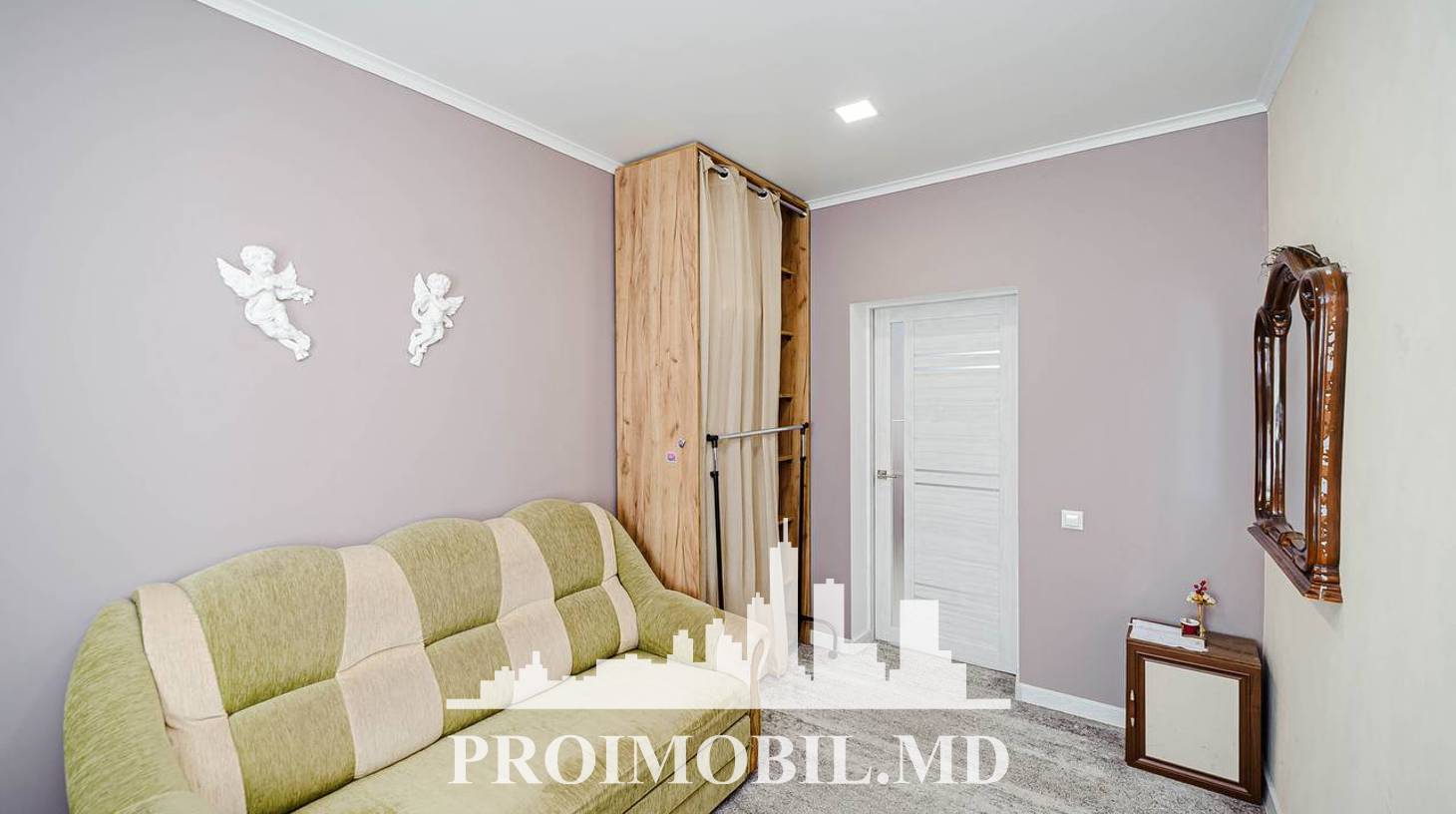 https://images.proimobil.md/pZk7BJ-oPCgvcE_dWojyEG-wwIaP-r8GTCN8hGrREAU/watermark:0.75:so:0:30:0.39/resize:fill:1460:816:1/gravity:ce/bG9jYWw6Ly8vZXN0YXRlL2xyLzYwMzhmOThiLWI0Y2ItNDFiMy05MTU0LWQxMDlkZjFjOTU2MC5qcGVn