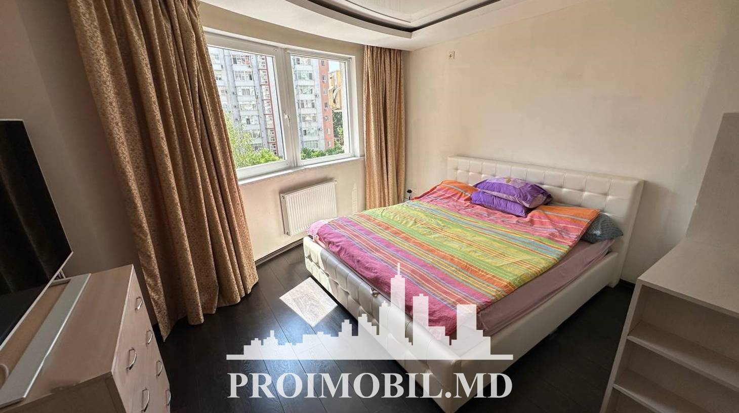 https://images.proimobil.md/p_FWG2ETmgyHJrSp2ax4FhdMRmRIaF8H26WL_CM5kMk/watermark:0.75:so:0:30:0.39/resize:fill:1460:816:1/gravity:ce/bG9jYWw6Ly8vZXN0YXRlL2xyLzBlY2MzNDFkLTNiZjAtNDVkNS04MmNkLWIyN2I2M2VkZmU2MC5qcGVn