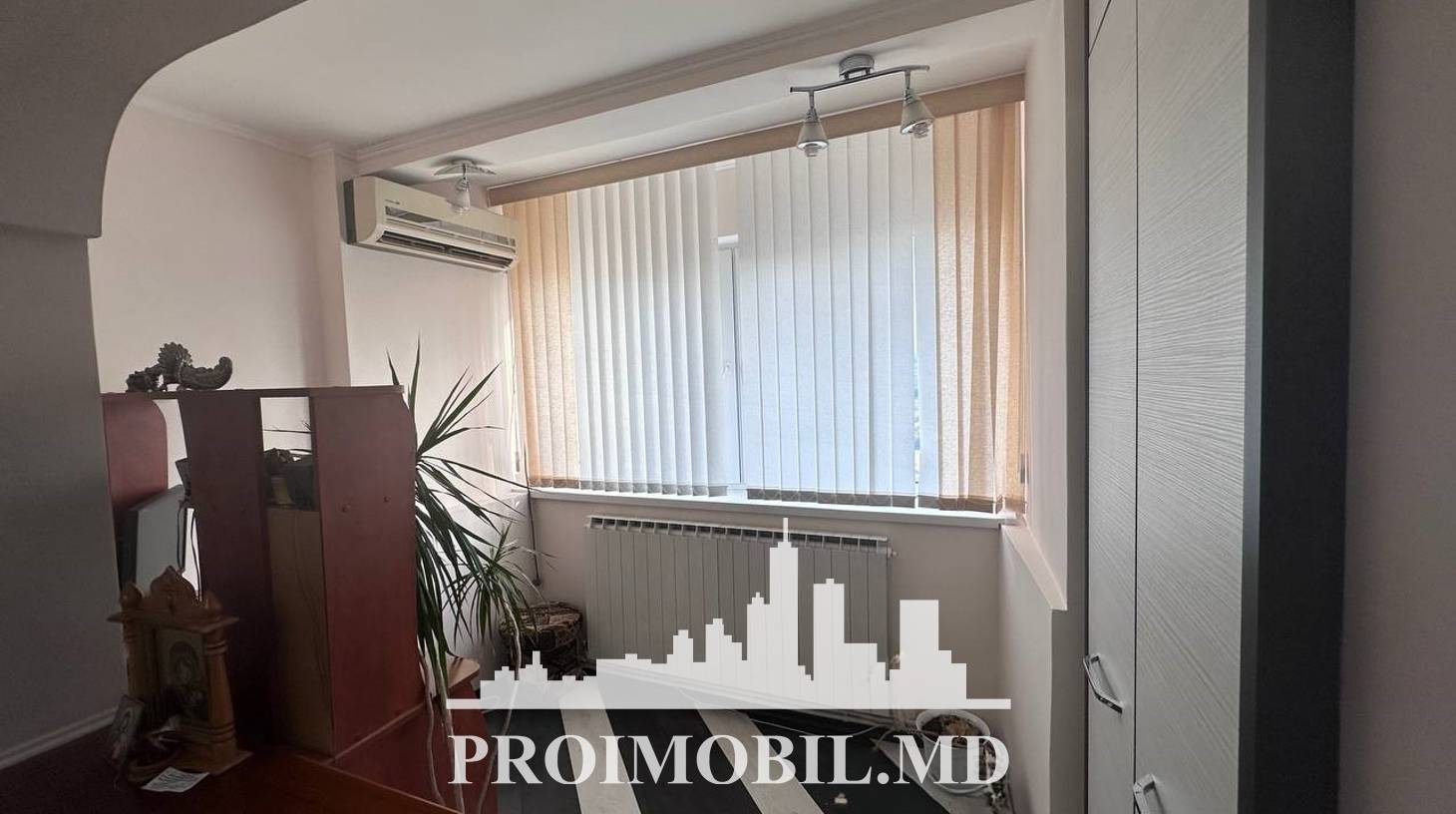 https://images.proimobil.md/pgQYE1zpZ1QAKULC7sK7HiBaWftl86zVj93KVOR5z4Y/watermark:0.75:so:0:30:0.39/resize:fill:1460:816:1/gravity:ce/bG9jYWw6Ly8vZXN0YXRlL2xyL2FhMThlNDRlLTE1M2EtNGQxYy1iOGNlLTAzNmRmM2Y2MTY2Mi5qcGVn