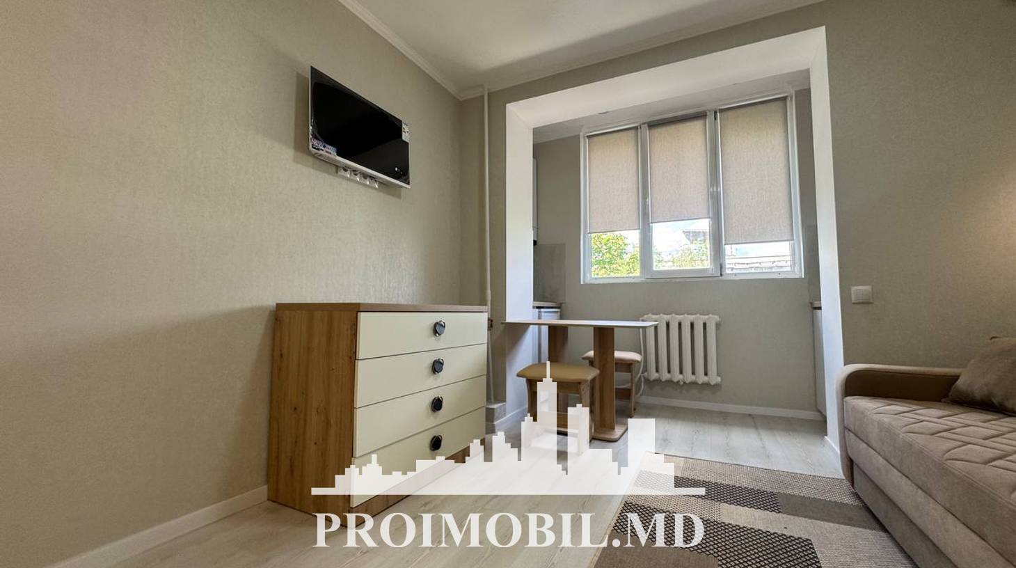 https://images.proimobil.md/pkok9jCt2ucDzR6uBQWiUI4CSWzqsb4ps3HDzCcZl_c/watermark:0.75:so:0:30:0.39/resize:fill:1460:816:1/gravity:ce/bG9jYWw6Ly8vZXN0YXRlL2xyL2FlYzBiMDY3LTA1MmUtNGIwMy1iYzliLTk1ZmQ5MzAyYTliYi5qcGVn