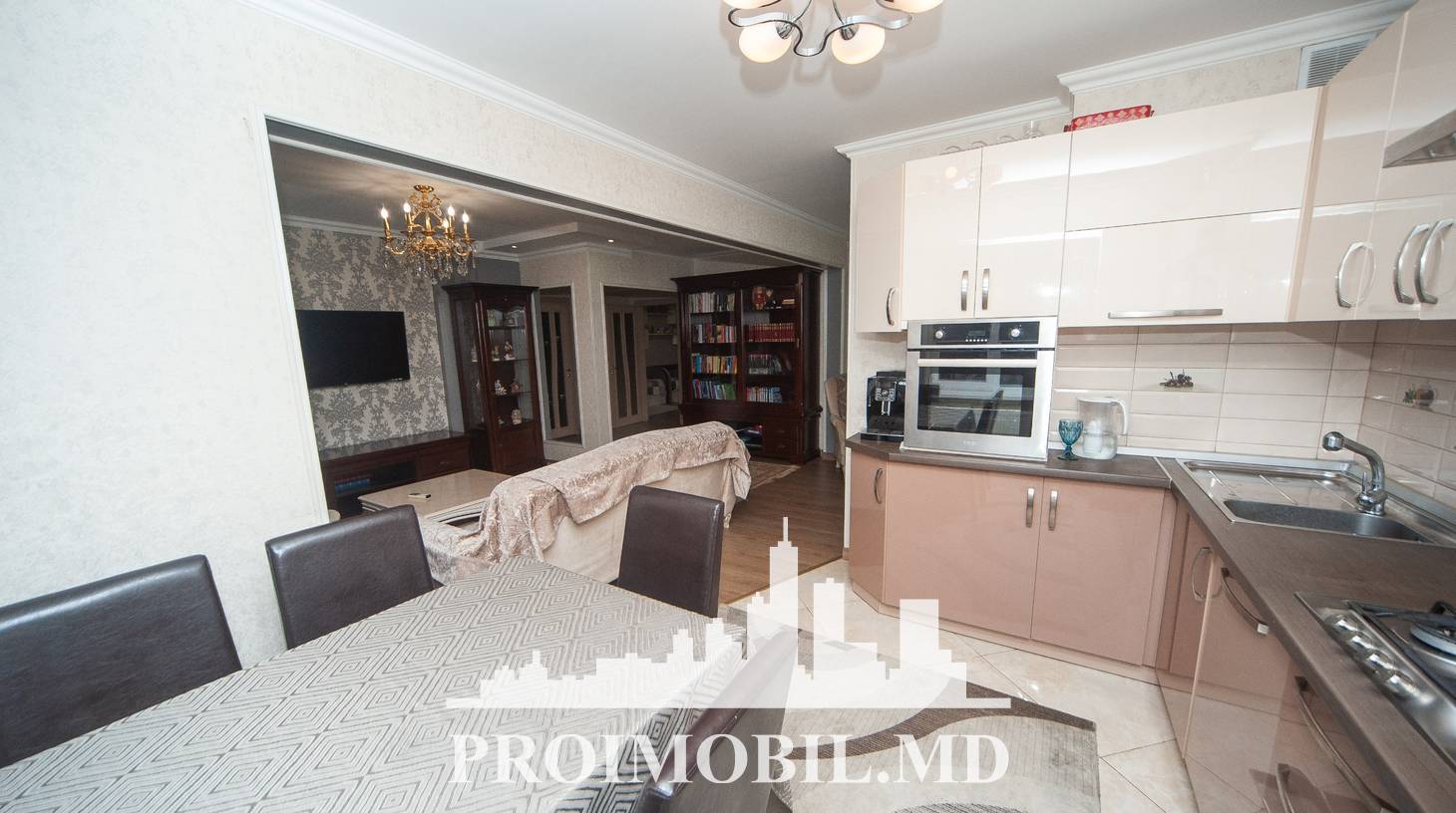 https://images.proimobil.md/plyqntoJOAD9odBbSm58s0WgEQUp90zzQK-C_aB7t_8/watermark:0.75:so:0:30:0.39/resize:fill:1460:816:1/gravity:ce/bG9jYWw6Ly8vZXN0YXRlL2xyLzdhYmYyMTIzLTc2ZDgtNDFhOS1iZDY4LTcyNDlhZDY5NDI0Mi5qcGVn