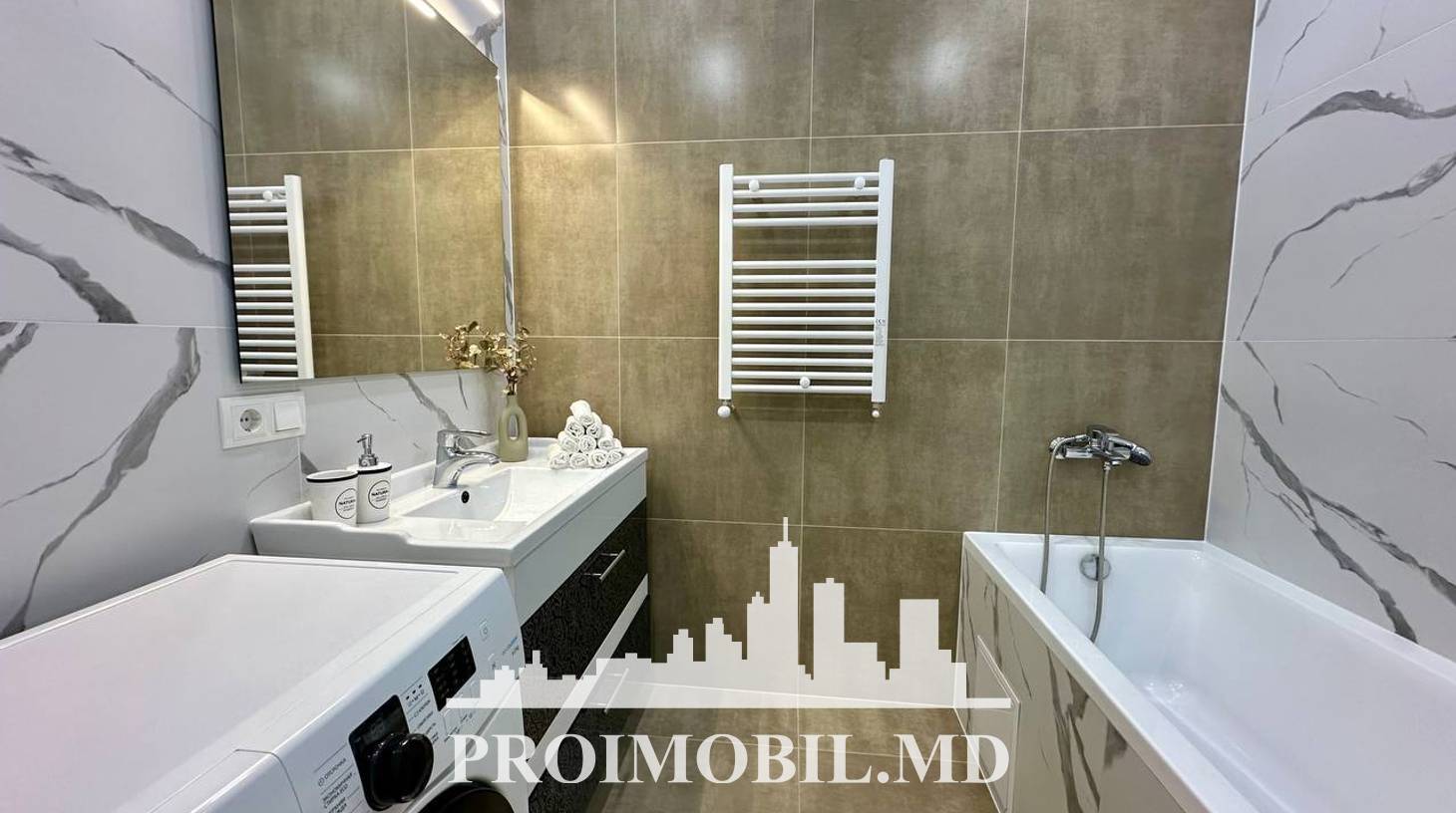 https://images.proimobil.md/pvEGKULVhLw7DX8fi07SKhyWf1bsz52NQlT4KWi_rbU/watermark:0.75:so:0:30:0.39/resize:fill:1460:816:1/gravity:ce/bG9jYWw6Ly8vZXN0YXRlL2xyL2FhODAxZTY1LWY0NjQtNDBkMC1iYTkzLTQwNTNkYzNjZmViMi5qcGVn