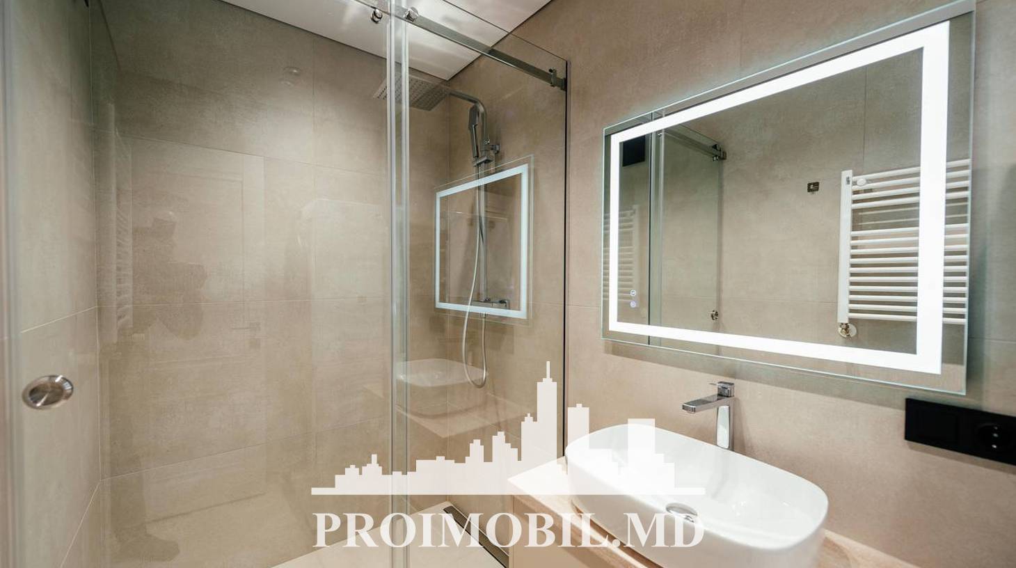 https://images.proimobil.md/pvuy4DQUtQlNSpJ67HCGrYpTXdeZ-OULRXYt55p8hjA/watermark:0.75:so:0:30:0.39/resize:fill:1460:816:1/gravity:ce/bG9jYWw6Ly8vZXN0YXRlL2xyL2IwNzlhMWQ2LWZlYjAtNDM1Ni05NzU2LTY1NmRlODQ2MzExYS5qcGVn