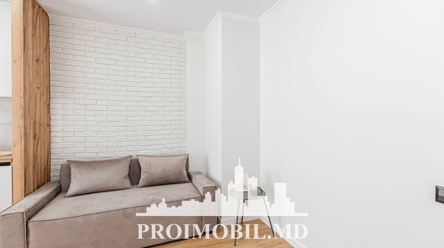https://images.proimobil.md/pxBBHLj7-jMc3RI9TeOin6PL-F0i4pWHfr7G1t-zW9o/watermark:0.75:so:0:30:0.39/resize:fill:1460:816:1/gravity:ce/bG9jYWw6Ly8vZXN0YXRlL2xyLzJmODAwNDE1LTgwOWUtNGUwNC04MjNkLWNhN2RmYWRlZWU5Zi5qcGVn
