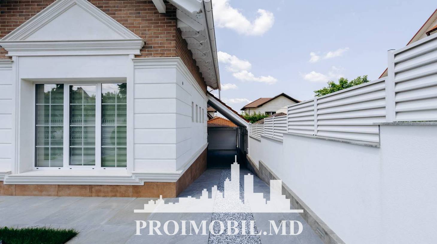 https://images.proimobil.md/pxcc6NAhkx8NzHj73ZTHddvJpkcdBcqd7VHfQCXBXdw/watermark:0.75:so:0:30:0.39/resize:fill:1460:816:1/gravity:ce/bG9jYWw6Ly8vZXN0YXRlL2xyL2M1NjY1YjY1LTNhMDYtNDZlNS05OGMxLTcxNzc0NTc1NGJhNy5qcGVn