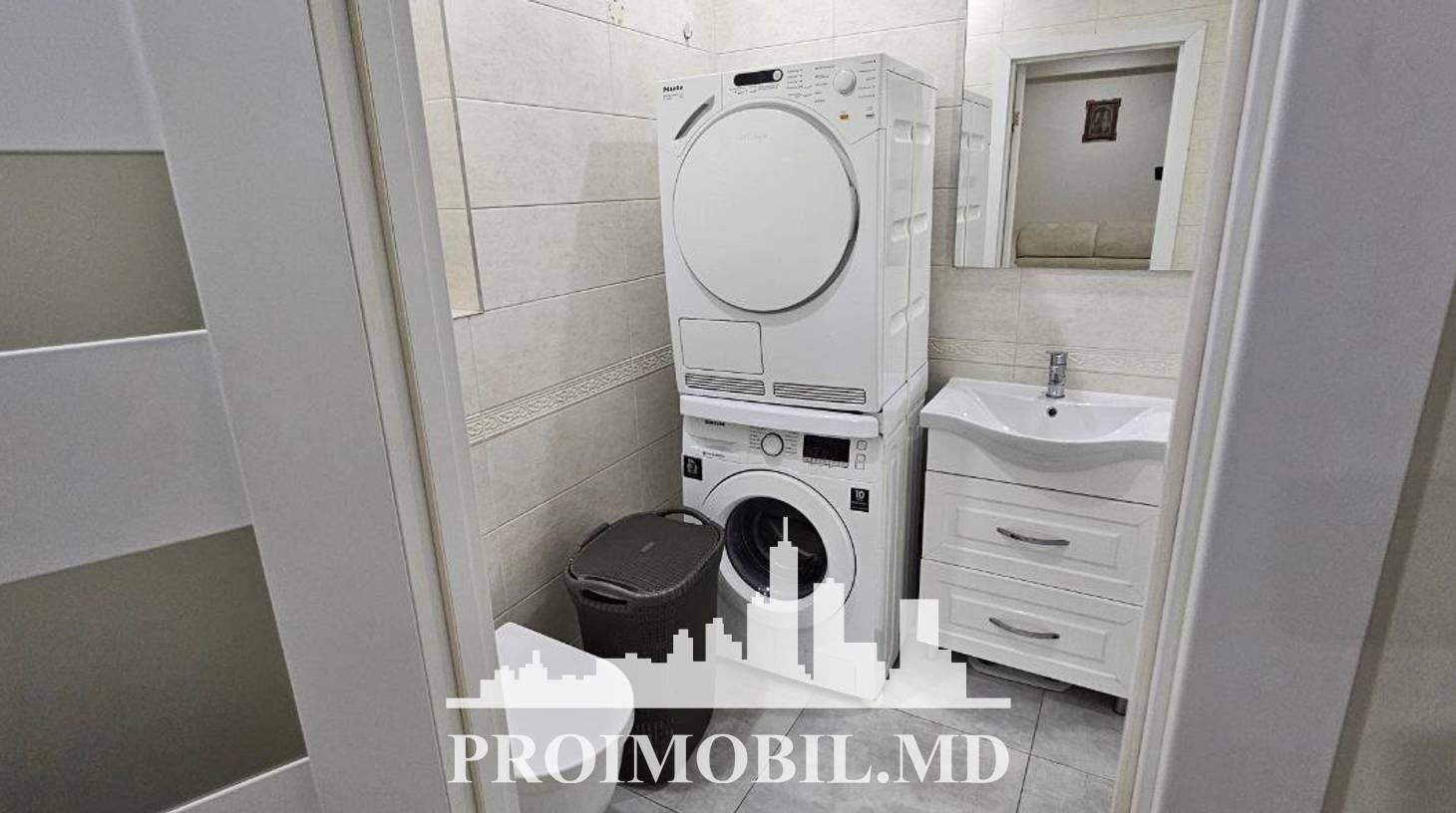https://images.proimobil.md/q-k_k6fNCcG91n3bdn4zYPrQ8S6JWJNBB2s0a-0A73w/watermark:0.75:so:0:30:0.39/resize:fill:1460:816:1/gravity:ce/bG9jYWw6Ly8vZXN0YXRlL2xyLzg0Nzk0ZDg3LWJlZWItNDY3MC1iMzFhLWU3ZGMzOTNmZmNmYy5qcGVn