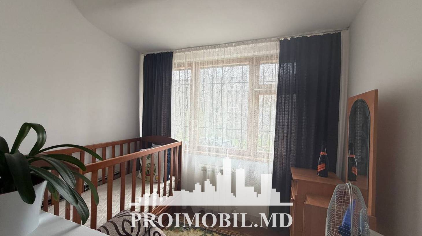 https://images.proimobil.md/q3WpiUjP1Cfm_A6nB7KUgL002gXvosW5UUlw1OUnoN8/watermark:0.75:so:0:30:0.39/resize:fill:1460:816:1/gravity:ce/bG9jYWw6Ly8vZXN0YXRlL2xyLzJiNzhjZDY5LWE1ZDktNDBmYi04ODViLTQ0ODE0OWRlYzA5My5qcGVn