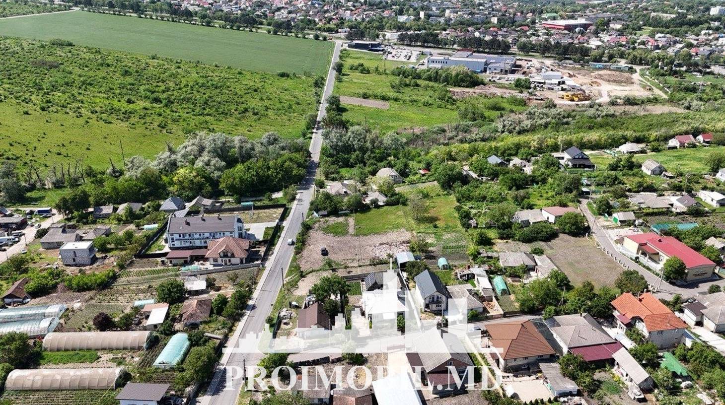 https://images.proimobil.md/q3vaC1U2Hb64y8IlAJJy-3vPjacHC2TS1MozlXhJN6I/watermark:0.75:so:0:30:0.39/resize:fill:1460:816:1/gravity:ce/bG9jYWw6Ly8vZXN0YXRlL2xyLzZmN2QzNDQ2LTExYjAtNDExMi04NWM0LWQ5M2I4Mjc0NWI5MS5qcGVn