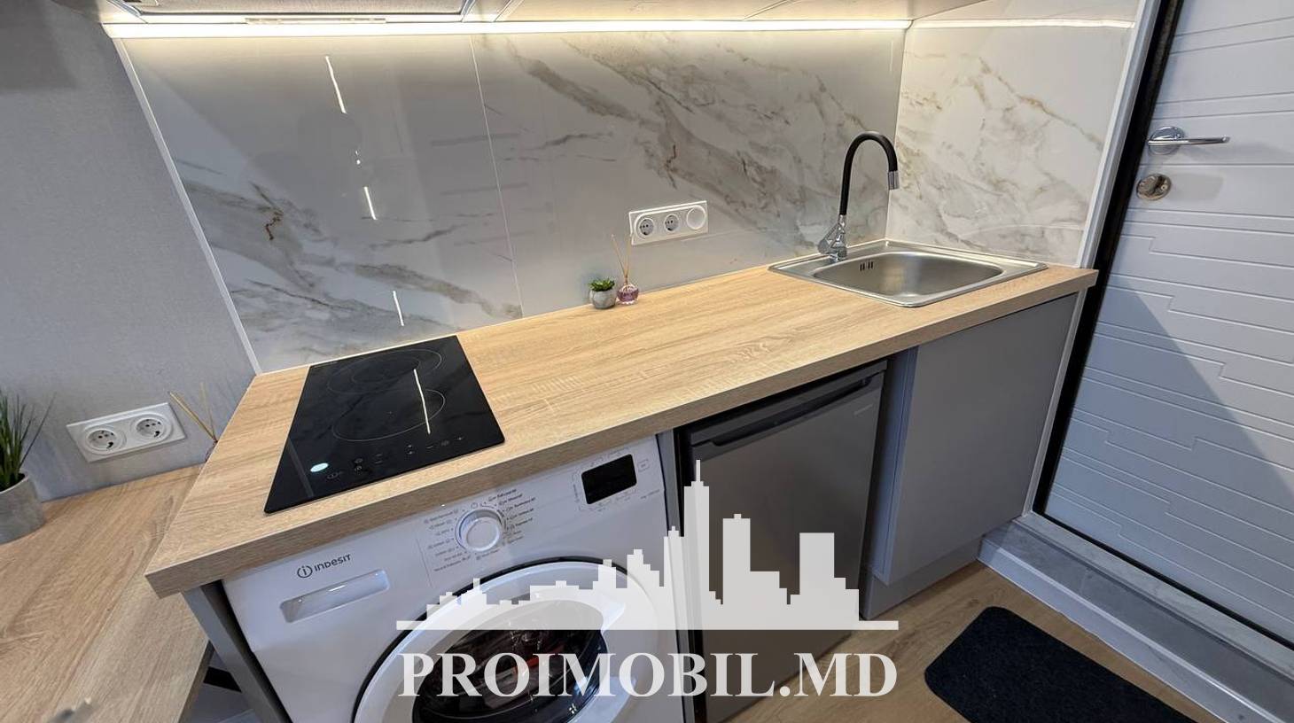 https://images.proimobil.md/q4fiLA98juVnuNKQ9K8SM5xlXLmOBwXx-Vro271zew4/watermark:0.75:so:0:30:0.39/resize:fill:1460:816:1/gravity:ce/bG9jYWw6Ly8vZXN0YXRlL2xyLzI4MzdiZDliLWIwMWYtNDY5OC1hNTFlLTA2NTMxZTgyNmM3OS5qcGVn