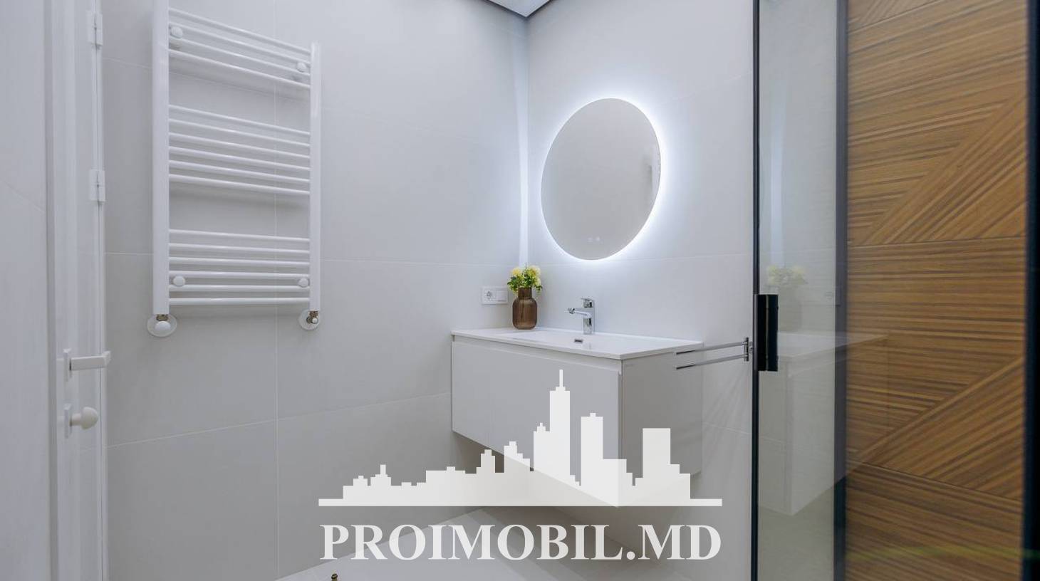 https://images.proimobil.md/q7qoRN_PxR4AZ6SabPz5wK_5Bvpae5mmkBhSPykCFVI/watermark:0.75:so:0:30:0.39/resize:fill:1460:816:1/gravity:ce/bG9jYWw6Ly8vZXN0YXRlL2xyL2I3OTUxZDA5LWJiZDAtNGEwMy04ODNhLTYxYmExM2FiNGQyYS5qcGVn