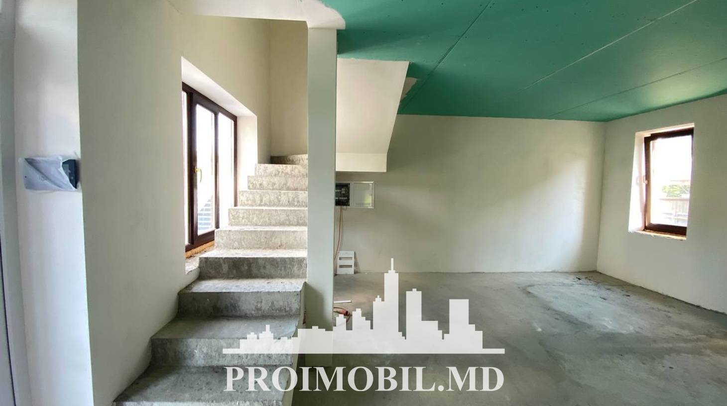 https://images.proimobil.md/q83Fl5klquqhvzjdcpk1c5YfLFHk23NGHki4yN3Ud0k/watermark:0.75:so:0:30:0.39/resize:fill:1460:816:1/gravity:ce/bG9jYWw6Ly8vZXN0YXRlL2xyL2IyMmNjNmVlLWYyMjEtNDIwOC1iNjBjLWNhMmY2ZThlNTNkMS5qcGVn