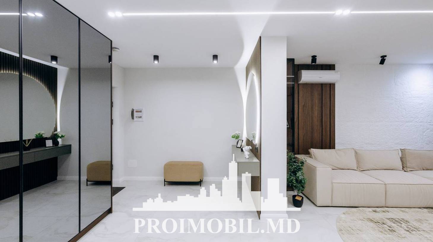 https://images.proimobil.md/qAg0vFoiX3HgsjCxqdk9fr3UvuqZjH10ym_LqPpGF0s/watermark:0.75:so:0:30:0.39/resize:fill:1460:816:1/gravity:ce/bG9jYWw6Ly8vZXN0YXRlL2xyLzQyNmQwYTExLWJkMTAtNDk0NS05MWY0LTYzN2MyODkwYjUwZi5qcGVn