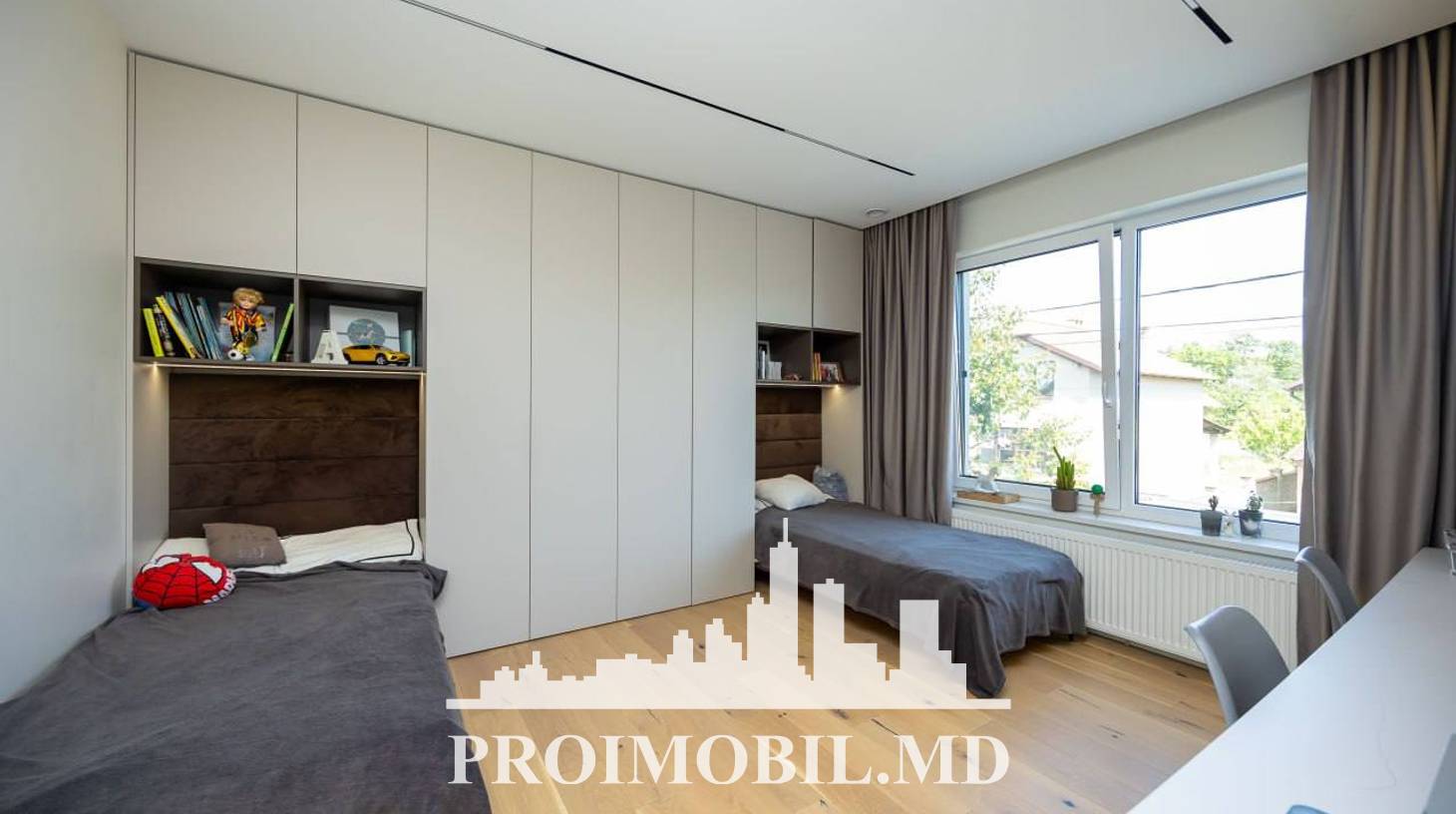 https://images.proimobil.md/qDtJTLOpqB44Z-_oB85zYjxrui07jSKDmgHTgjVFn44/watermark:0.75:so:0:30:0.39/resize:fill:1460:816:1/gravity:ce/bG9jYWw6Ly8vZXN0YXRlL2xyLzVjNDUxN2U0LTFiMGYtNDdmZi05MTM2LWUxYWJhZWRkNDQzNS5qcGVn