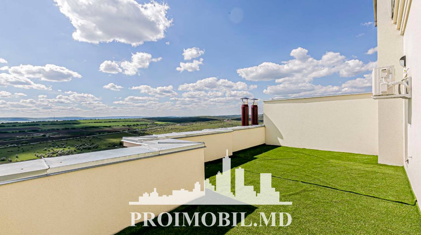 https://images.proimobil.md/qIUayM0nW5H96OgBgoS_KcM6VfT27W5sPNa2WhxtBtU/watermark:0.75:so:0:30:0.39/resize:fill:1460:816:1/gravity:ce/bG9jYWw6Ly8vZXN0YXRlL2xyLzM2NzUyYjZlLWM5N2QtNGQyYi04YzJjLTY2NjIzZTc1NmUwNi5qcGVn