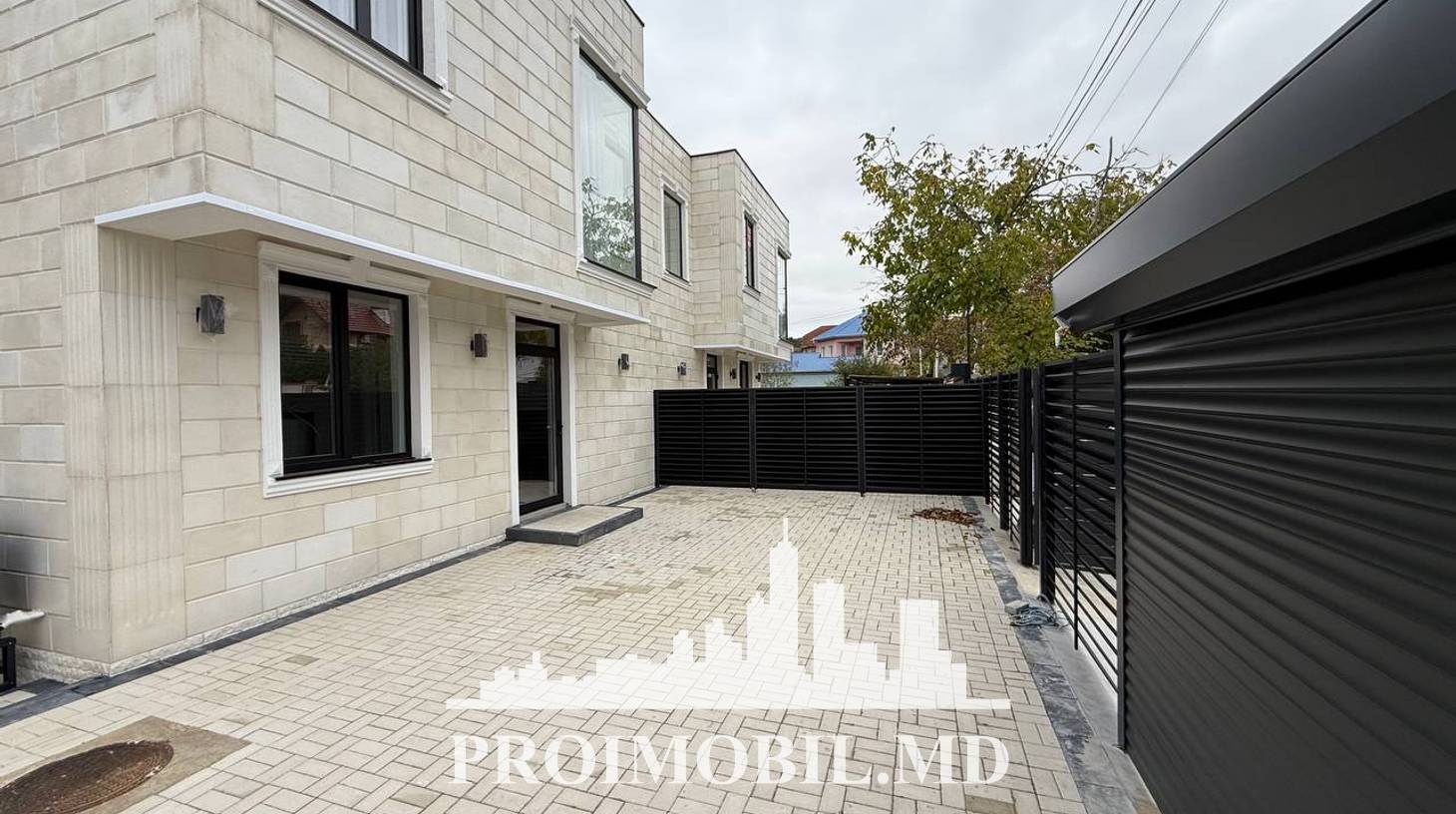 https://images.proimobil.md/qLwmeNafvkQbcJ89-7EyRRyDtf34EggQXWAngI8HmJ4/watermark:0.75:so:0:30:0.39/resize:fill:1460:816:1/gravity:ce/bG9jYWw6Ly8vZXN0YXRlL2xyL2RlNTc1NjY1LWI1MTMtNGFjOS04YzI2LWQyNmFmZWVhYzYzNC5qcGVn