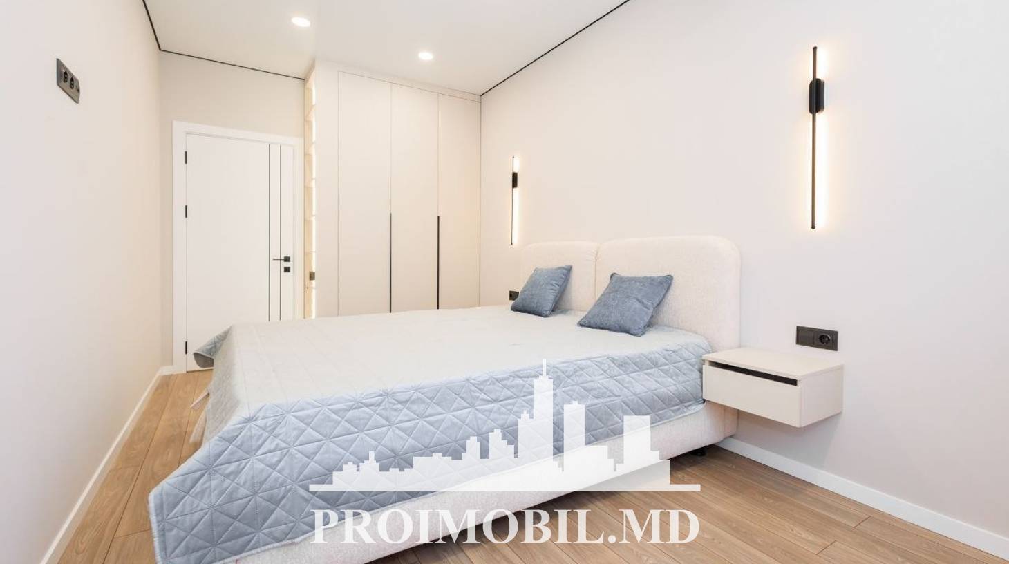 https://images.proimobil.md/qM0lAa-0DWU7FcD-cQZ7m3BqnWsiczqRvT0sVobiFsU/watermark:0.75:so:0:30:0.39/resize:fill:1460:816:1/gravity:ce/bG9jYWw6Ly8vZXN0YXRlL2xyL2FlY2MzNDE5LTExOTEtNGNhNy04YThkLTUzMTY2NmFkYzJmMi5qcGVn