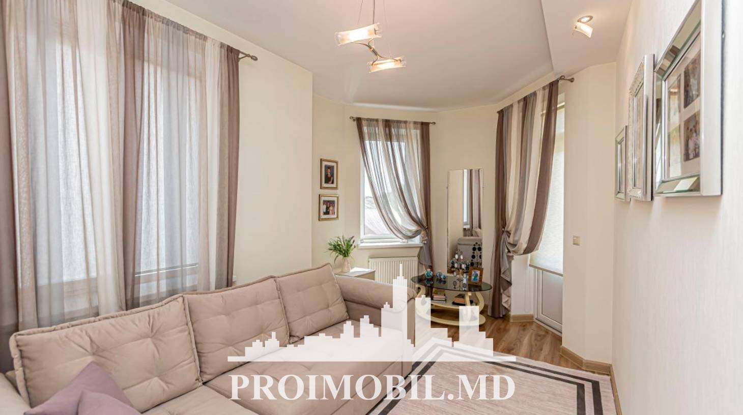 https://images.proimobil.md/qNhTiGTKXSS4-2nmJBlW31jEZnYF1XLXcdN9nGr7tAk/watermark:0.75:so:0:30:0.39/resize:fill:1460:816:1/gravity:ce/bG9jYWw6Ly8vZXN0YXRlL2xyL2UyZDlkMWU4LTE2YzYtNGYzNi04ZGQ0LTRlZjIxNTA4NDc4My5qcGVn