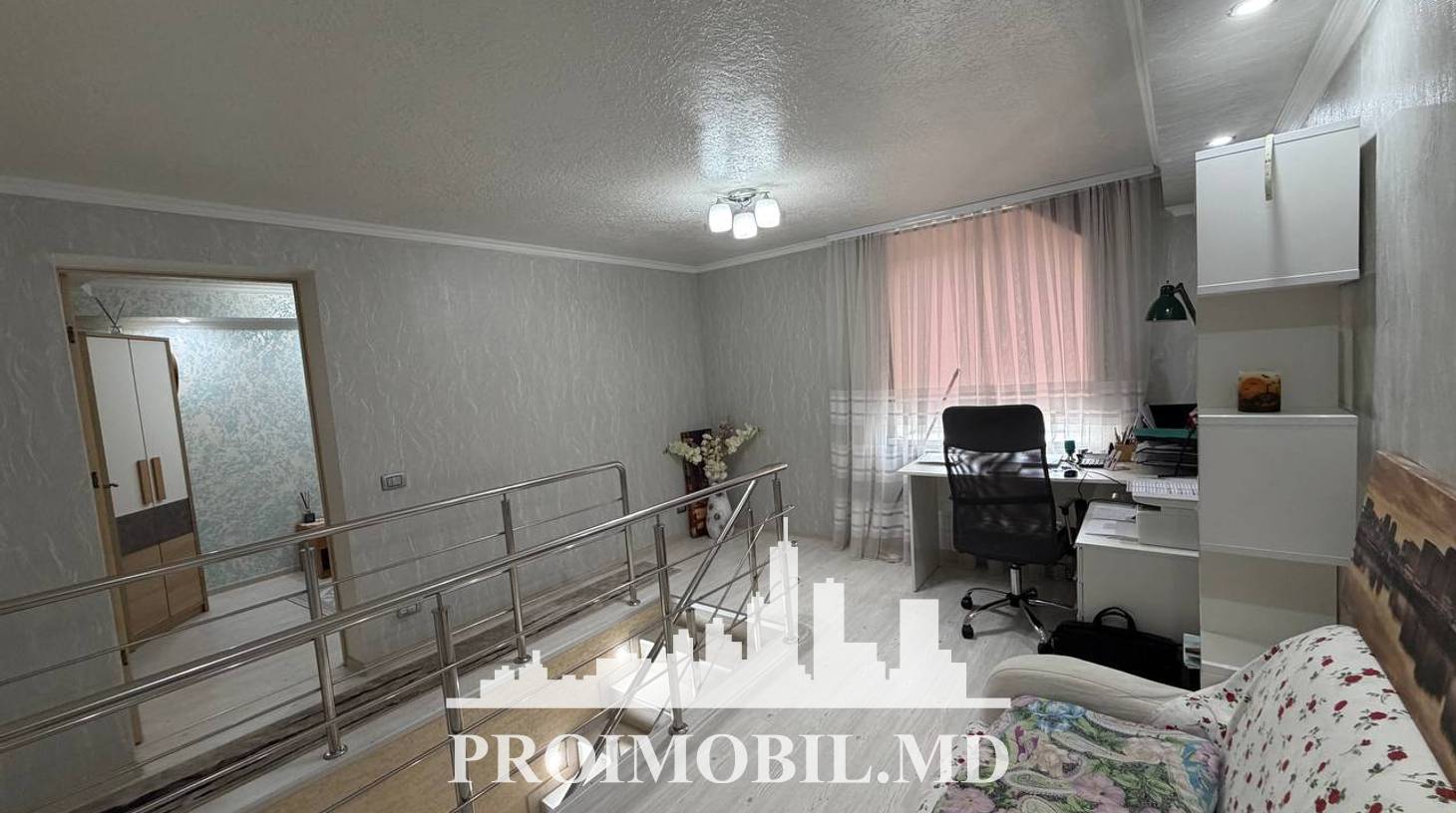 https://images.proimobil.md/qOH2xvdE09RlQi1NiEgRUr1Tx8SYUi-IIXqgpvmtvFA/watermark:0.75:so:0:30:0.39/resize:fill:1460:816:1/gravity:ce/bG9jYWw6Ly8vZXN0YXRlL2xyL2Q1YTQyMzdkLTRiMWMtNDE5OC04ZDI1LTBlNTM4NzVjN2FmMS5qcGVn