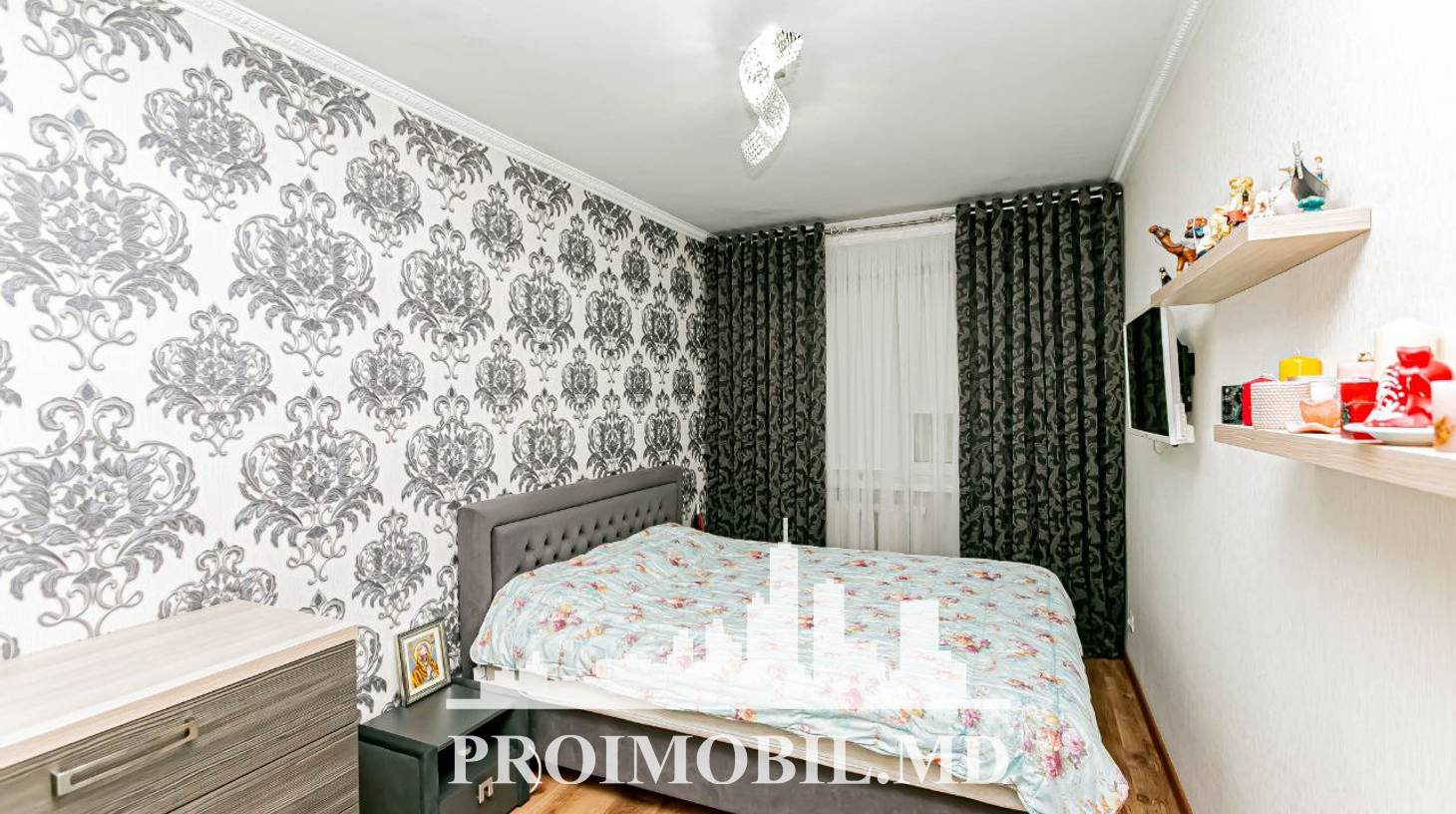 https://images.proimobil.md/qOJ5Foa3EaMK-p5vy55FAlECZRECflxLGFWFeZ0HO_Q/watermark:0.75:so:0:30:0.39/resize:fill:1460:816:1/gravity:ce/bG9jYWw6Ly8vZXN0YXRlL2xyLzM0YTQ4NzBiLTliZDUtNDgzNC05ZTE2LTA2MjQ3MGFkM2ZhNi5qcGVn