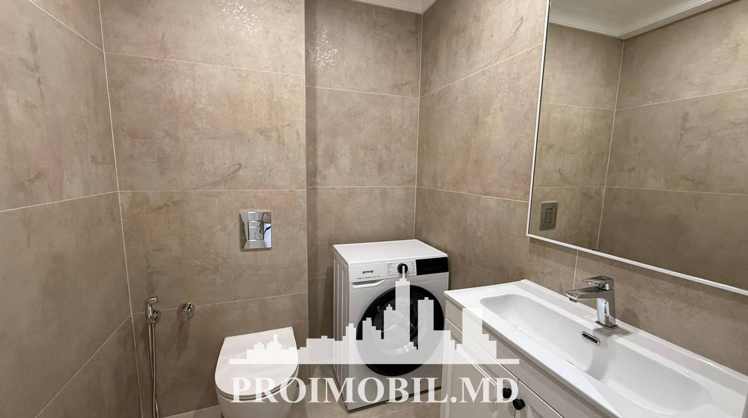 https://images.proimobil.md/qQ44TdqxJQpg6jIFwNCym_FMpDvCu6eaC7Rcy6eiD_Y/watermark:0.75:so:0:30:0.39/resize:fill:1460:816:1/gravity:ce/bG9jYWw6Ly8vZXN0YXRlL2xyLzMxOTU0NDc4LTBhNzUtNDc0OC1iMzc3LTM5MDIxMzNiZTZiOS5qcGVn