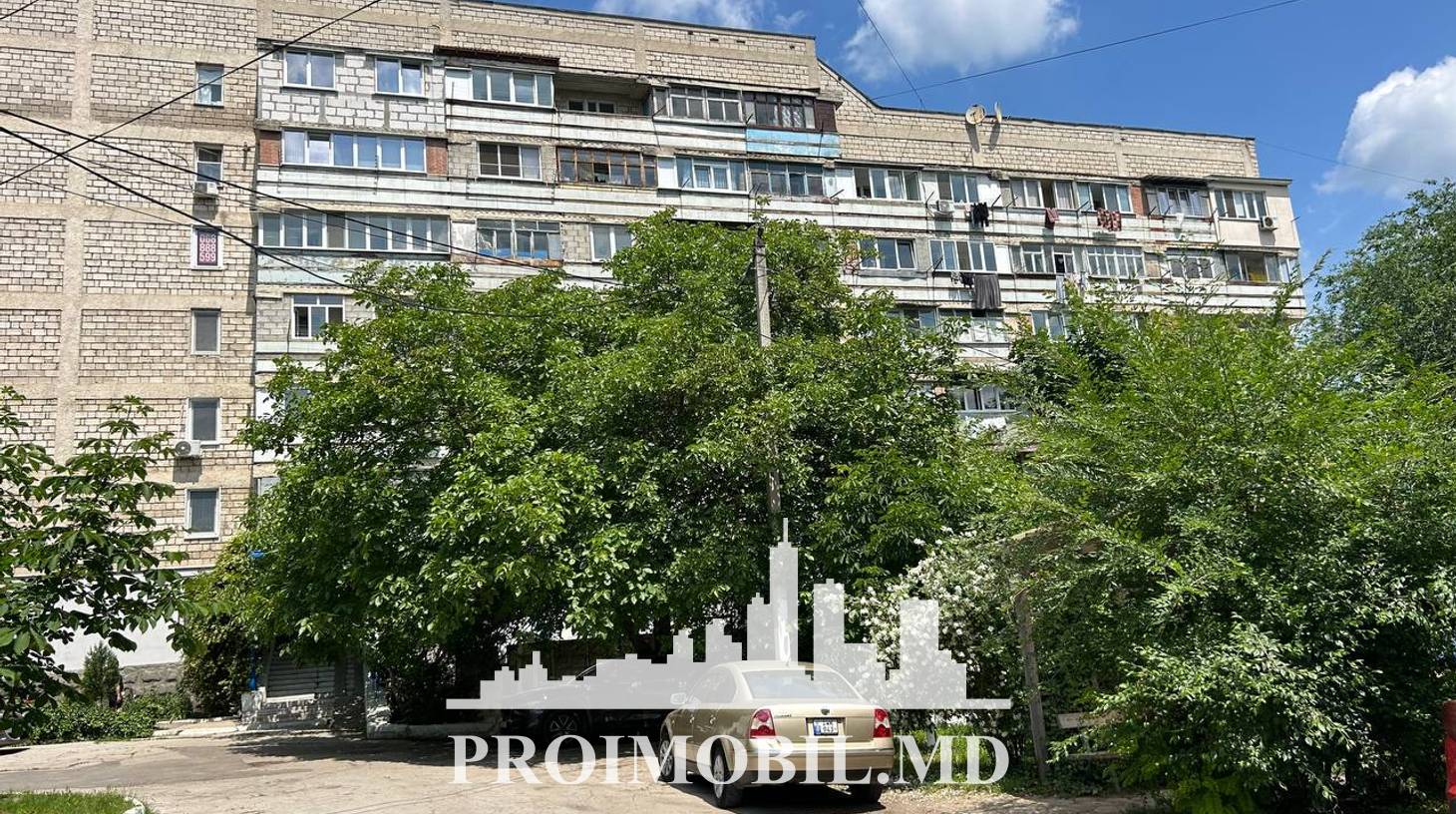 https://images.proimobil.md/qQjxdrUGOxIOQfZmr8vqgxyT_5D8dkXKa5jLyGKTKL4/watermark:0.75:so:0:30:0.39/resize:fill:1460:816:1/gravity:ce/bG9jYWw6Ly8vZXN0YXRlL2xyL2YzNmQ1ODdmLTg0MTgtNGI3Ni05NTlkLWU5ZDUwNWYxNjU1My5qcGVn