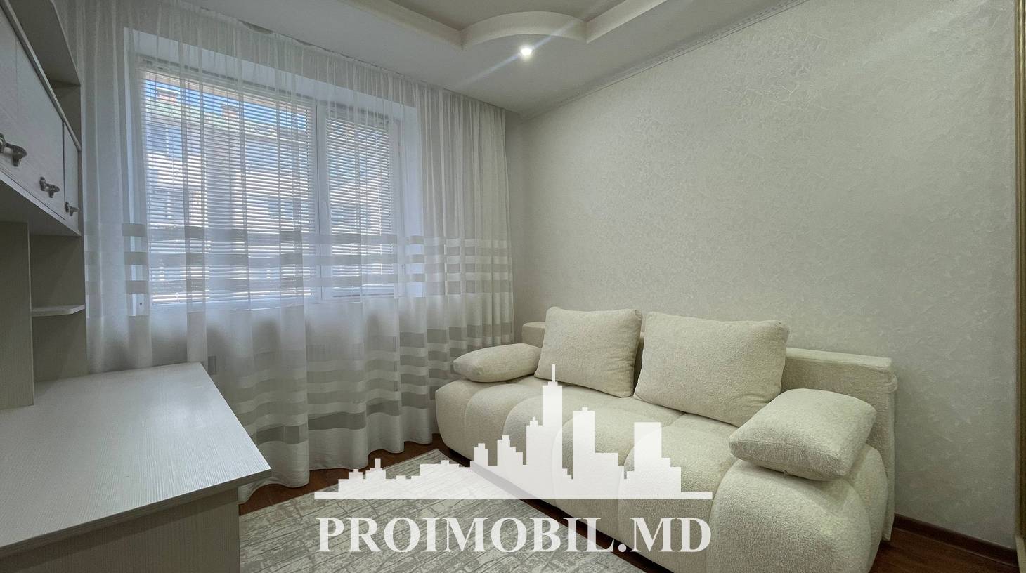 https://images.proimobil.md/qRJSM_Txbpew-NY5SbQzYcQ0Td7e5JZ0JSf59ml2Lws/watermark:0.75:so:0:30:0.39/resize:fill:1460:816:1/gravity:ce/bG9jYWw6Ly8vZXN0YXRlL2xyL2NjY2I0NTIzLTdmNzItNDQ0Mi05YzE4LTE4ZTczYjFiZTM5MS5qcGVn