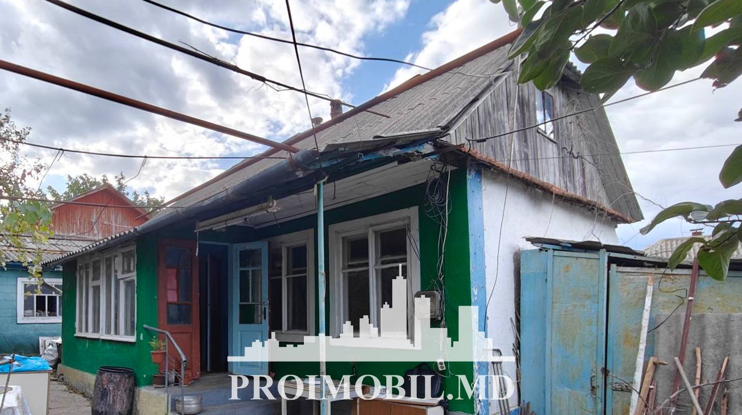 https://images.proimobil.md/qSwYyK3QskBKb87IryTKyw6XKrO6_48KVMvAp62Tjgw/watermark:0.75:so:0:30:0.39/resize:fill:1460:816:1/gravity:ce/bG9jYWw6Ly8vZXN0YXRlL2xyL2M4MzJmNGYwLWRmNWEtNGMzYS04OTU0LTY1Yzk5YzEyNmEwNy5qcGVn